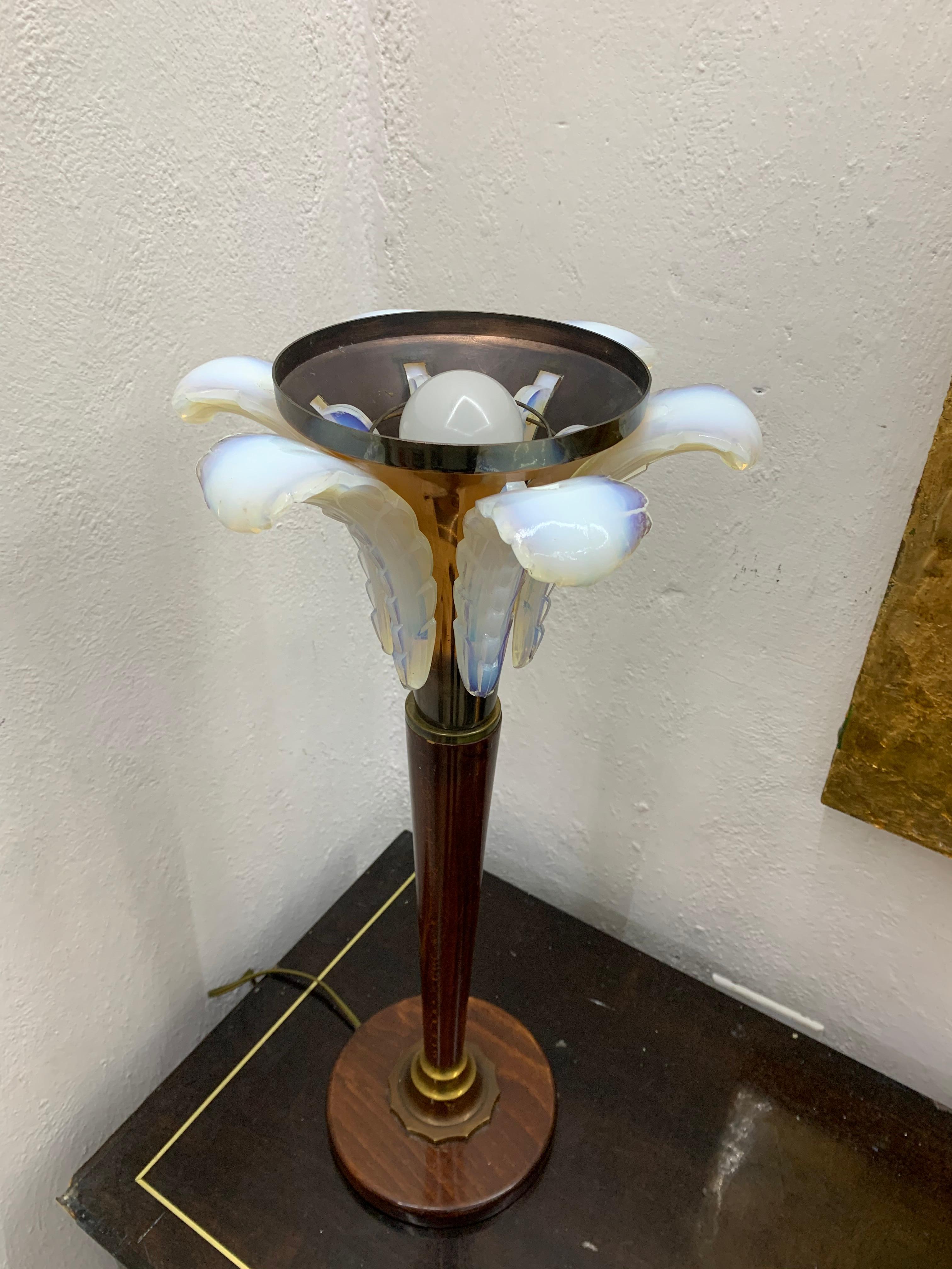 Art Deco Table Lamp Attributed to Petitot, Glass Signed EZAN, France circa 1940s 9