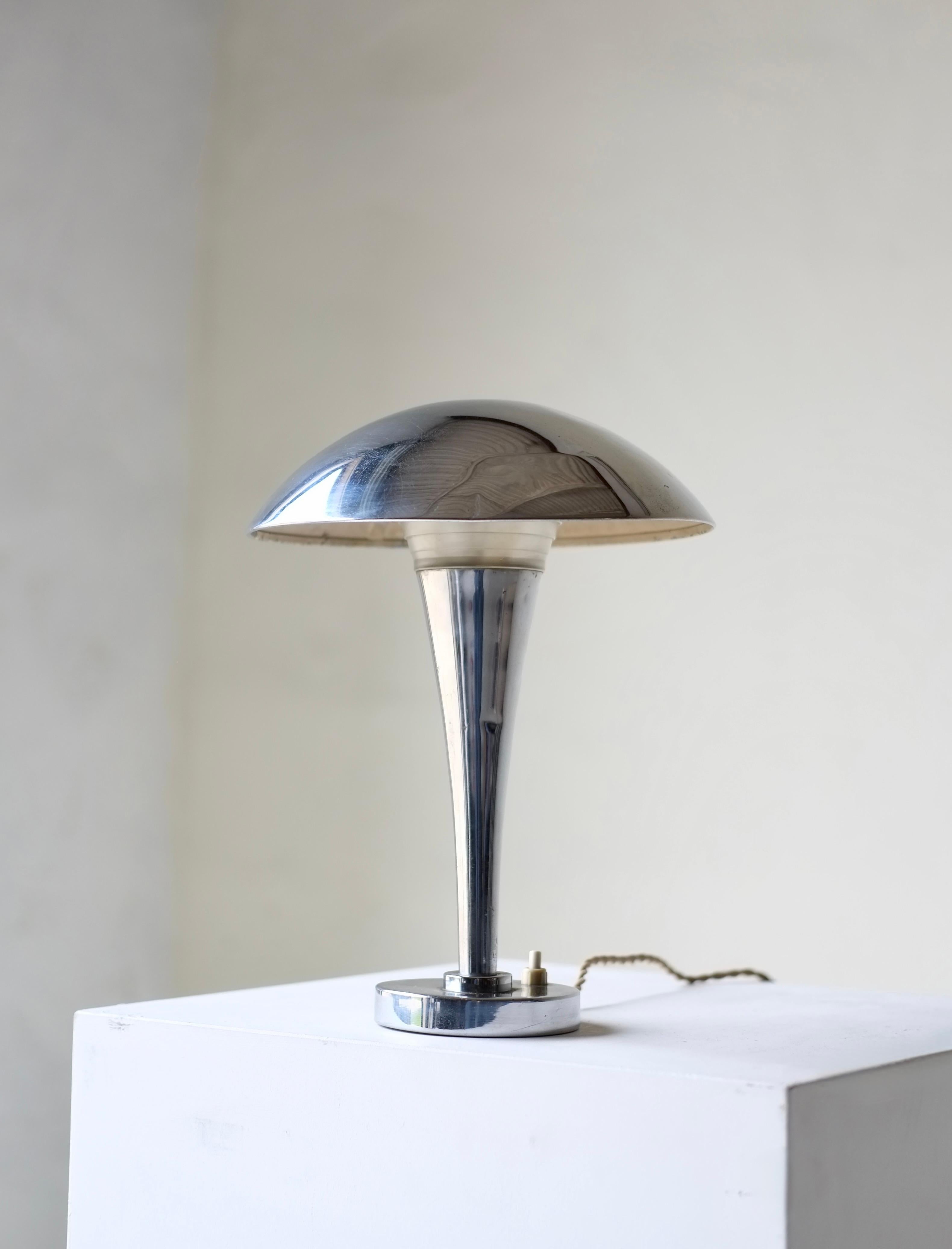 Lámpara de mesa Art Déco de Claude Lumiere, atribuida a Jean Perzel en venta 4