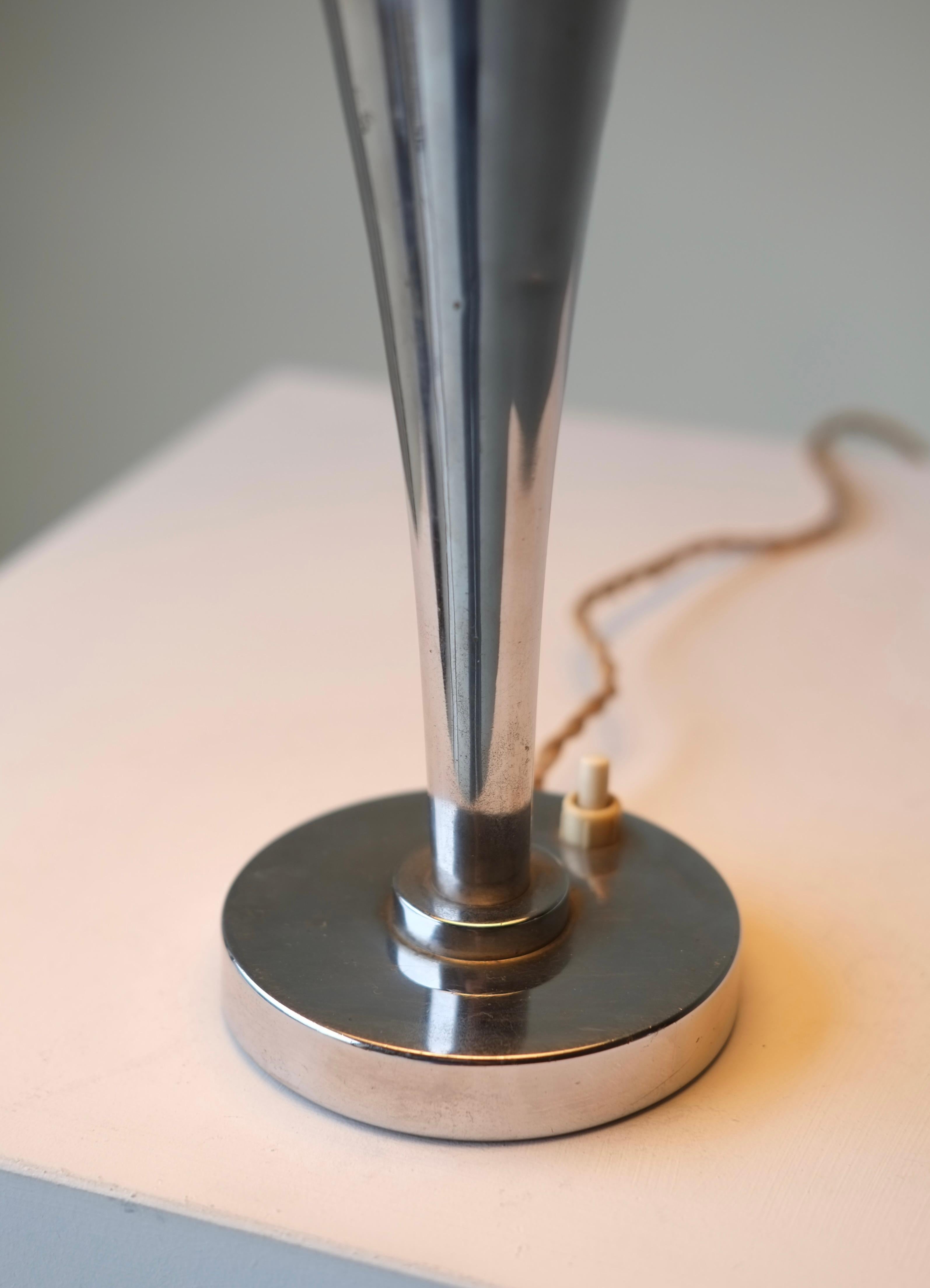 Lámpara de mesa Art Déco de Claude Lumiere, atribuida a Jean Perzel mediados del siglo XX en venta