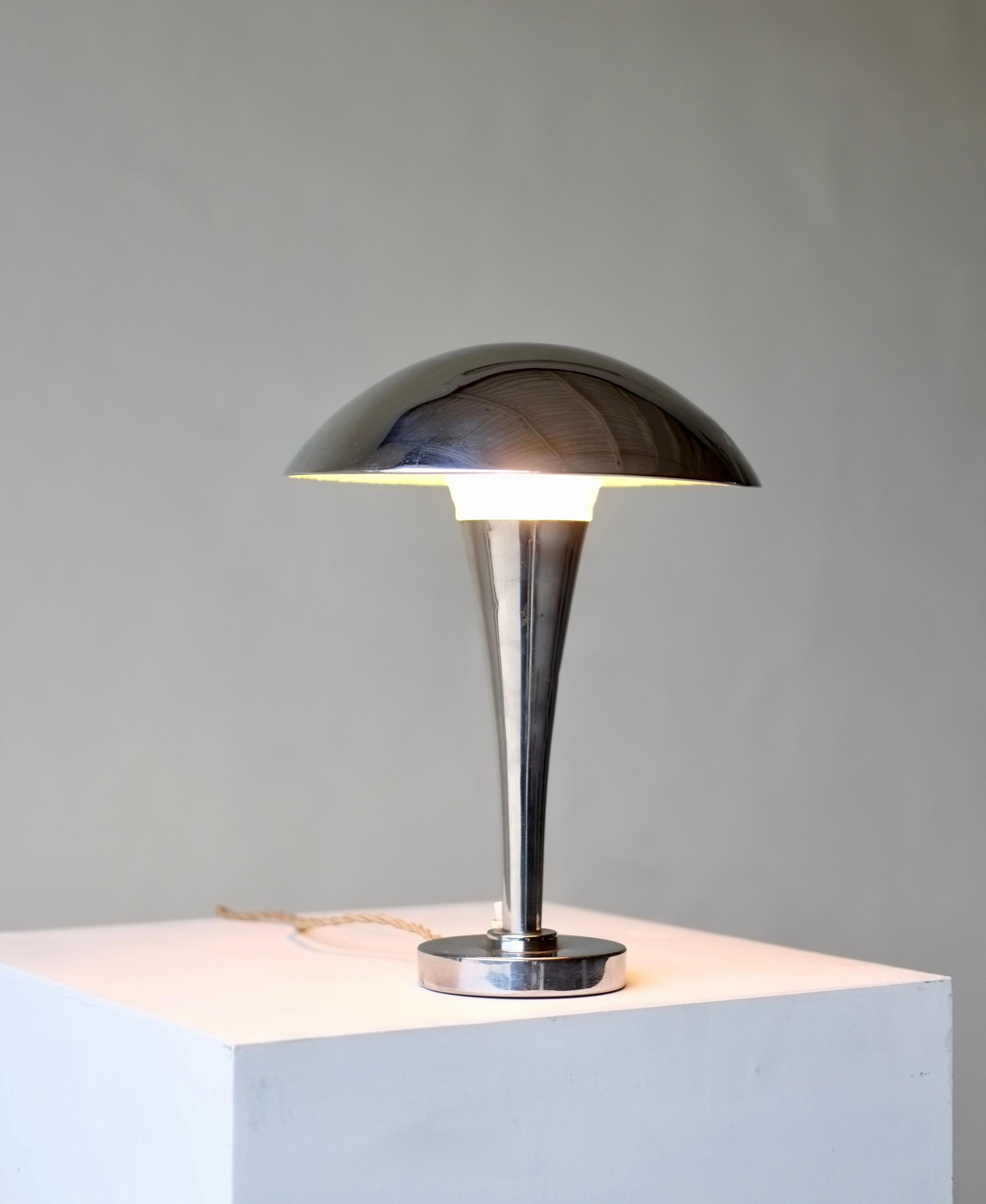 Lámpara de mesa Art Déco de Claude Lumiere, atribuida a Jean Perzel en venta 1