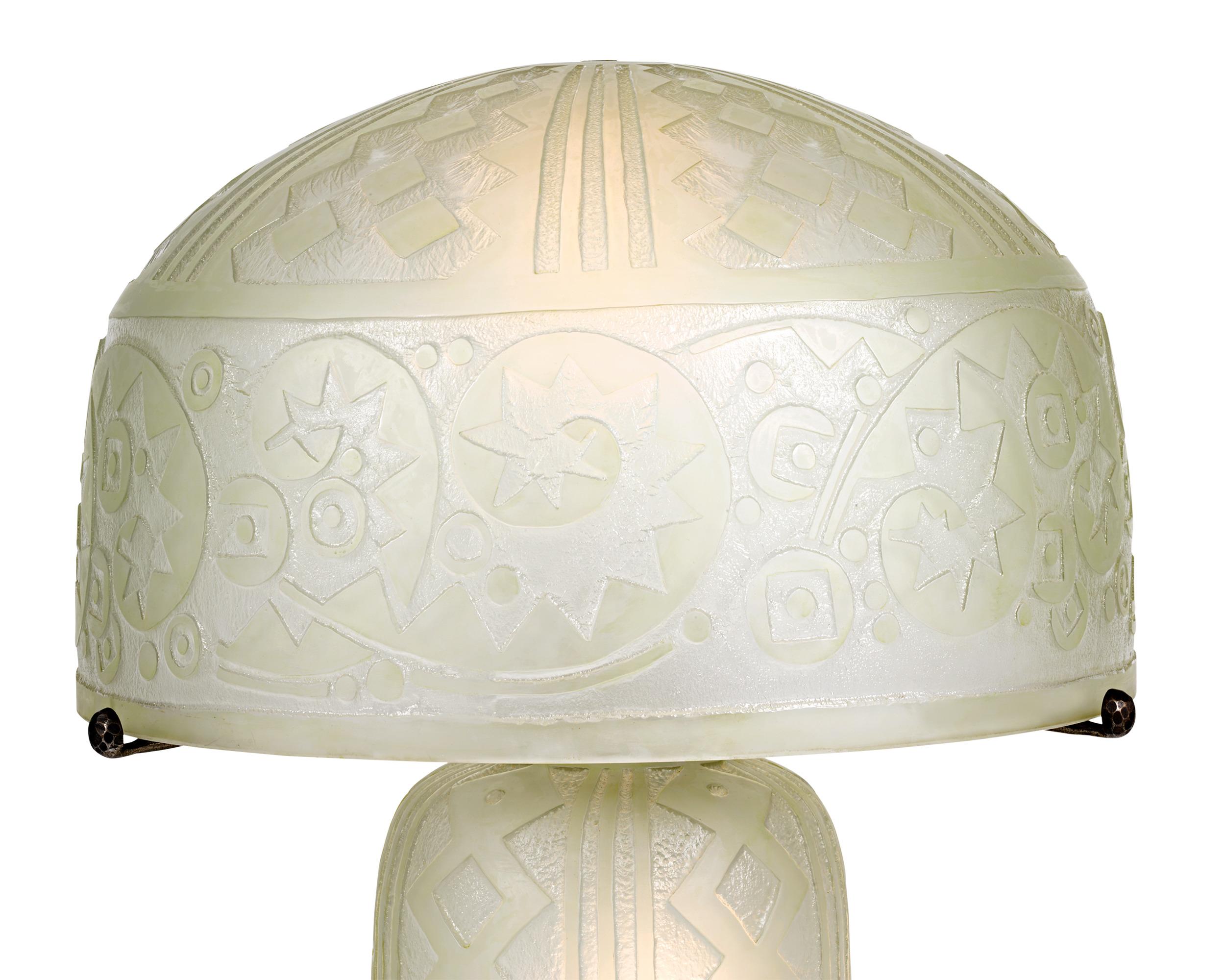 French Art Deco Table Lamp by Daum Nancy