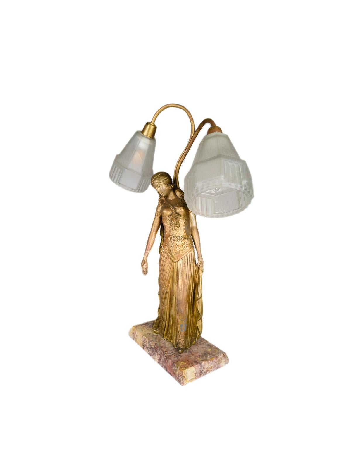 Art-Déco-Tischlampe von Georges Van De Voorde, Frankreich, 1925 (Metall) im Angebot