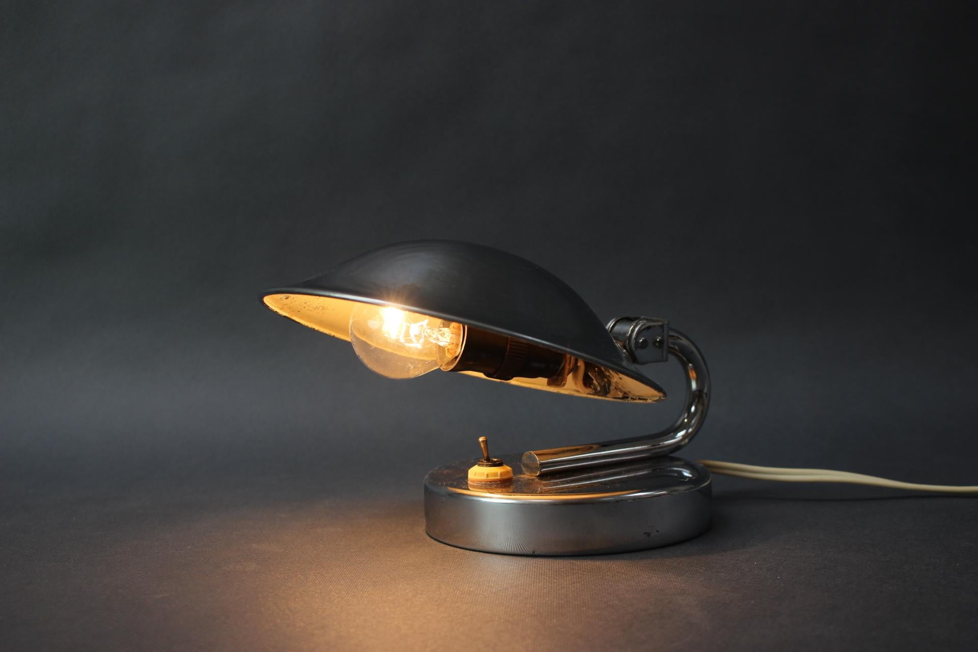 Lampada da tavolo Art Déco di Napako, Cecoslovacchia, anni '30 in vendita 6