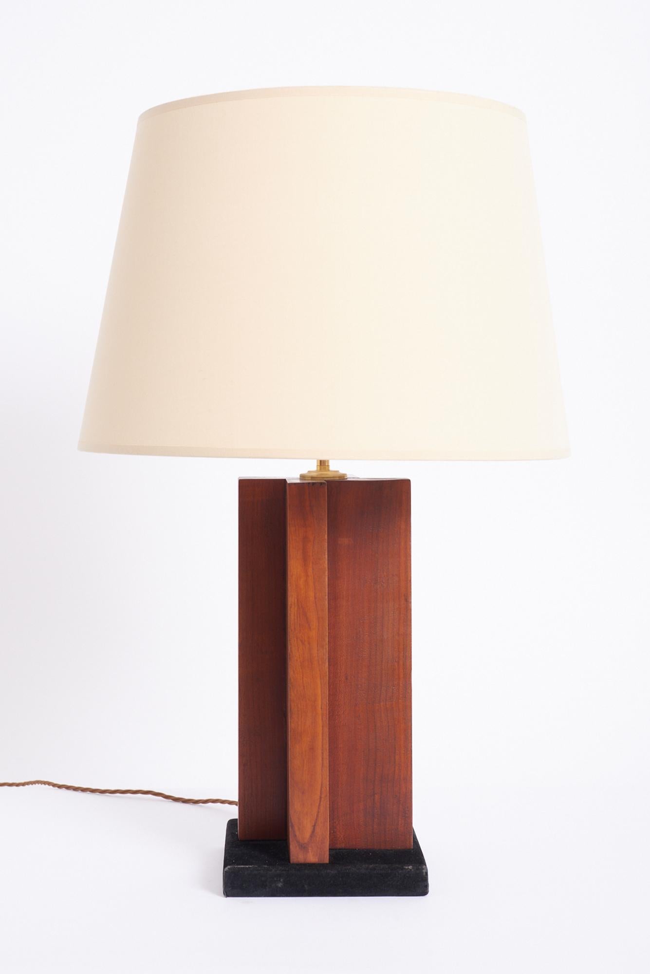 A large 'croisillon' table lamp, in the manner of Michel Frank.
France, 1940s
With the shade: 65 cm high by 40 cm diameter
Lamp base only: 46 cm high by 18 cm wide by 18 cm depth