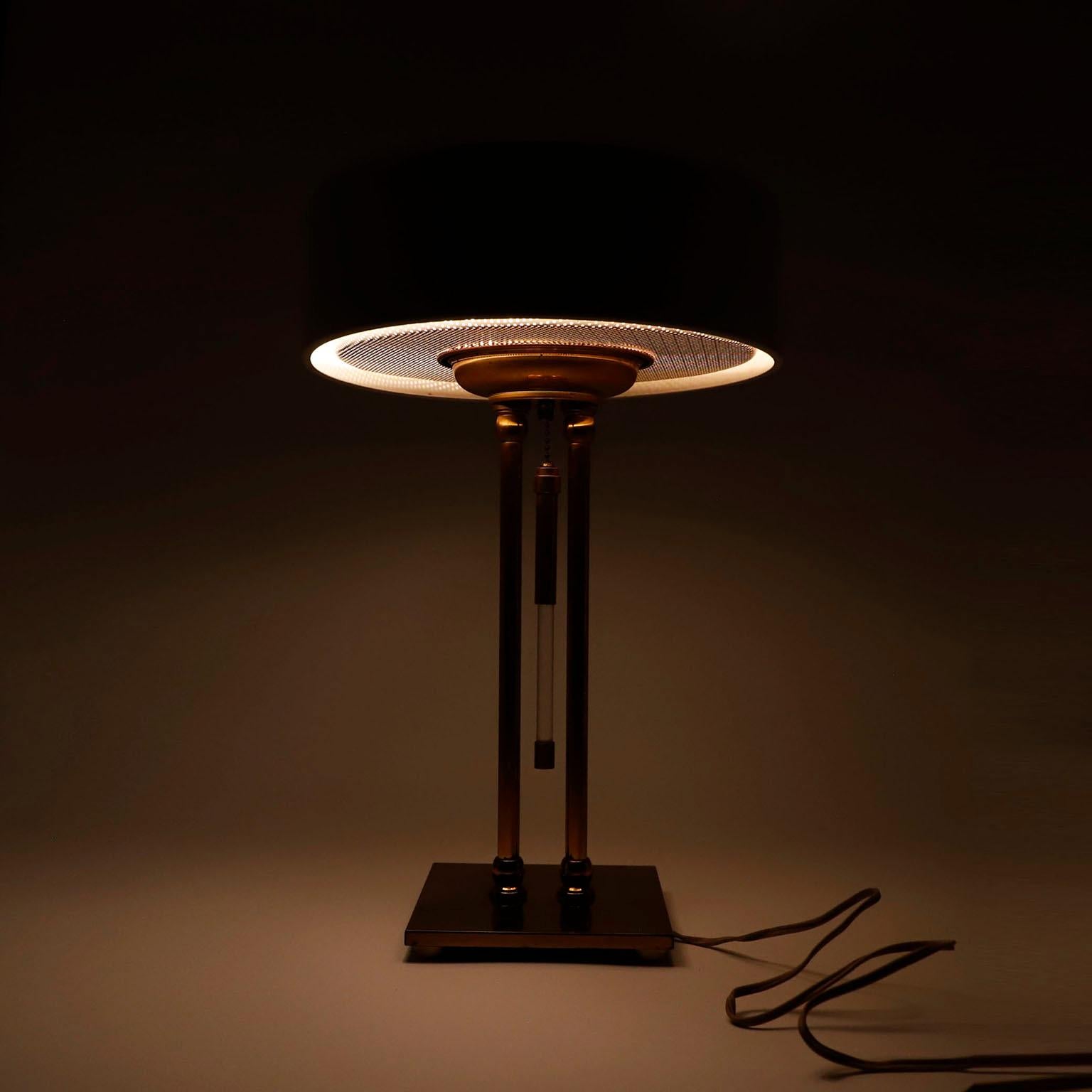 American Art Deco Table Lamp For Sale