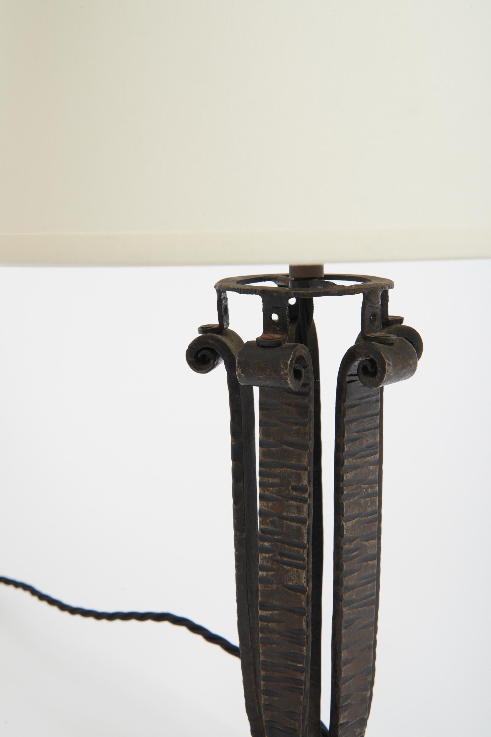 Mid-20th Century Art Deco Table Lamp
