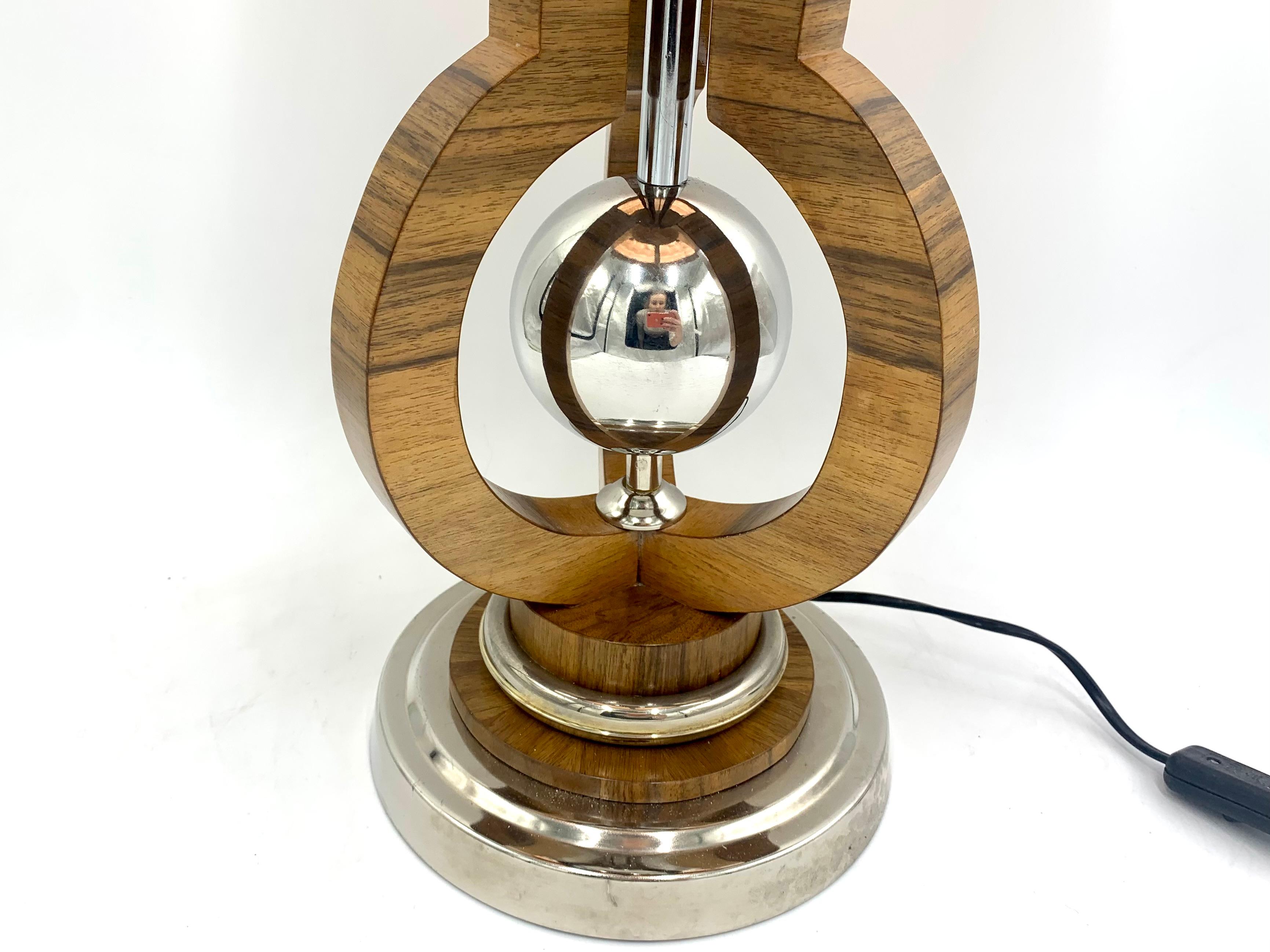 Mid-20th Century Art Deco Table Lamp For Sale