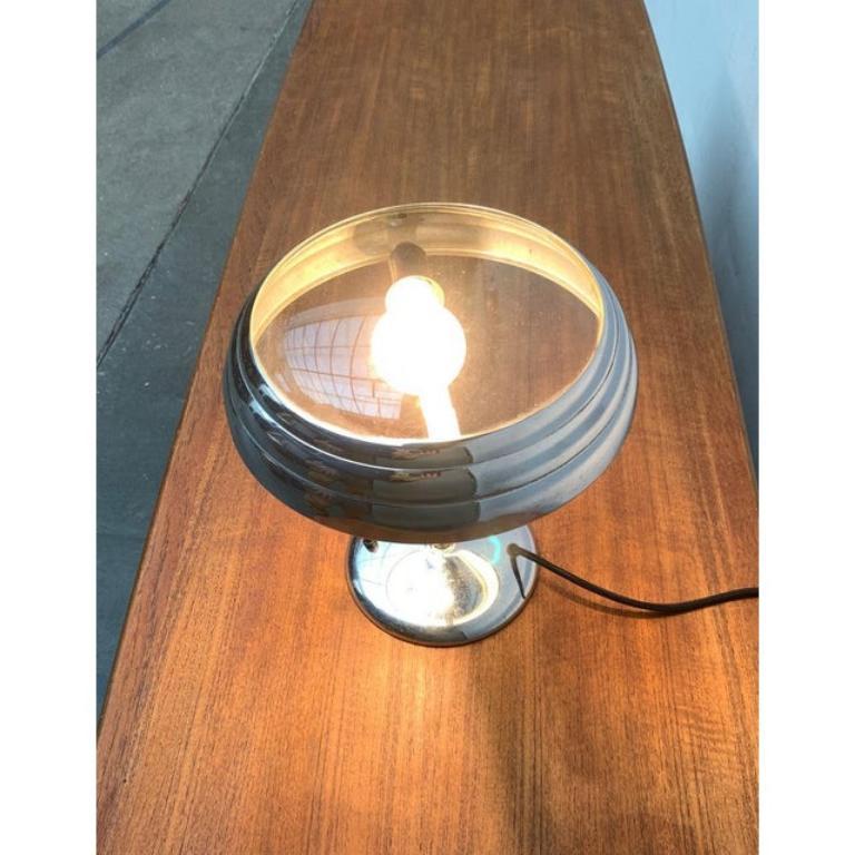 Lampe de table Art déco en chrome et verre en vente 1