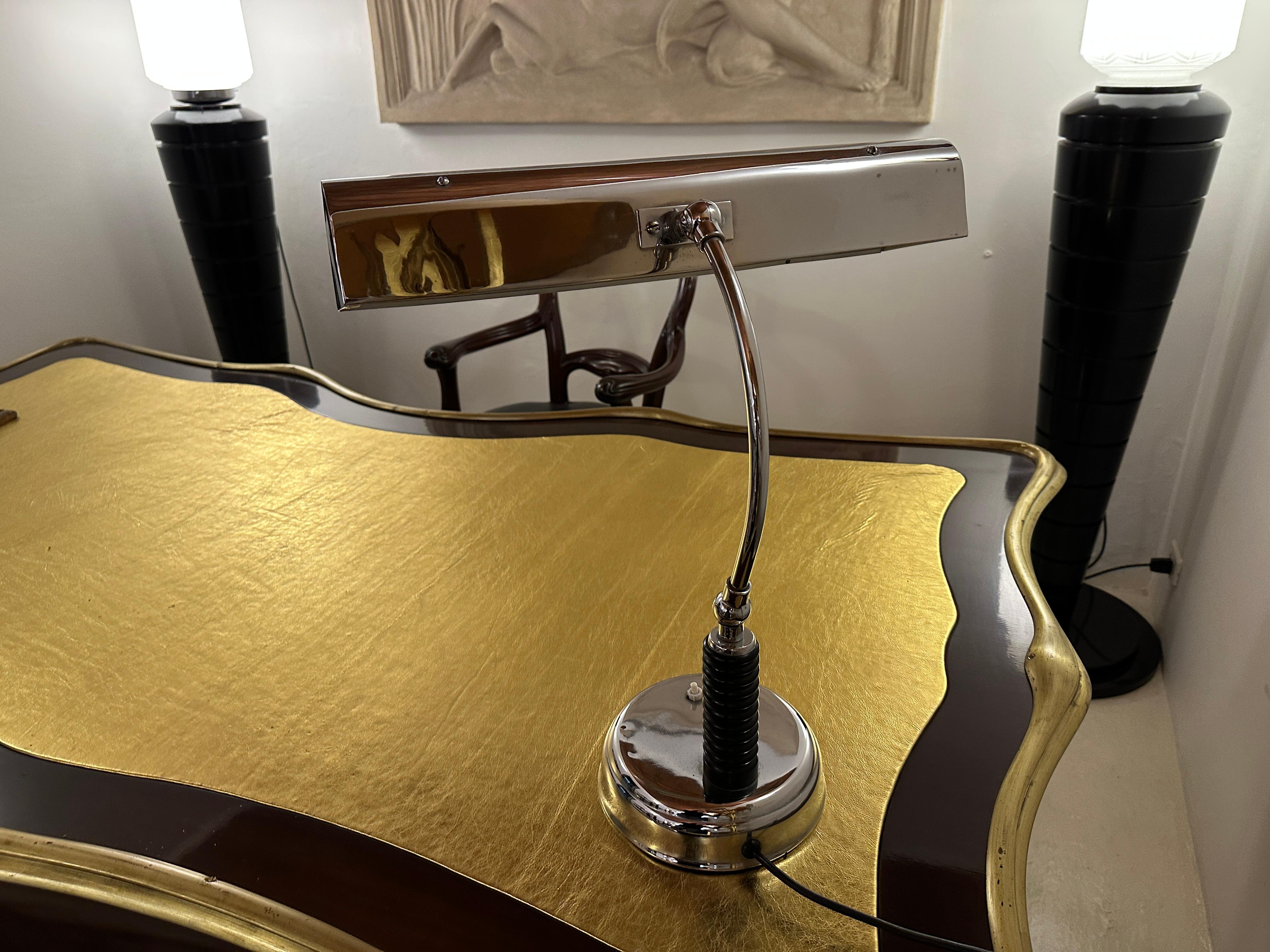 Art Deco table Lamp in chrome bronze and wood 1925, France en vente 5