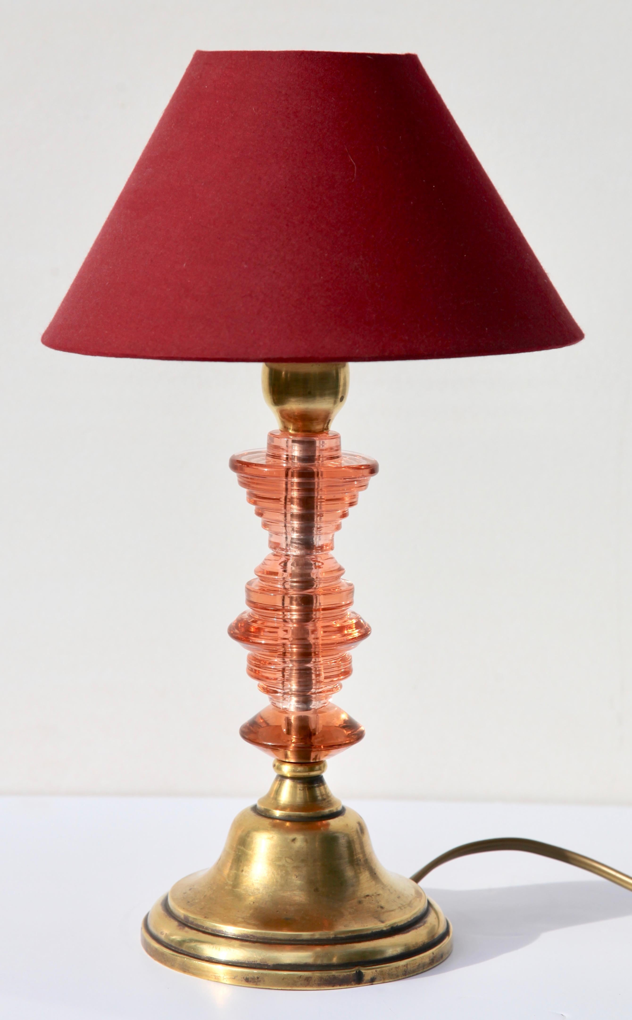 Belgian Art Deco Table Lamp in Colored Glass and with Brass Details, 1935 For Sale