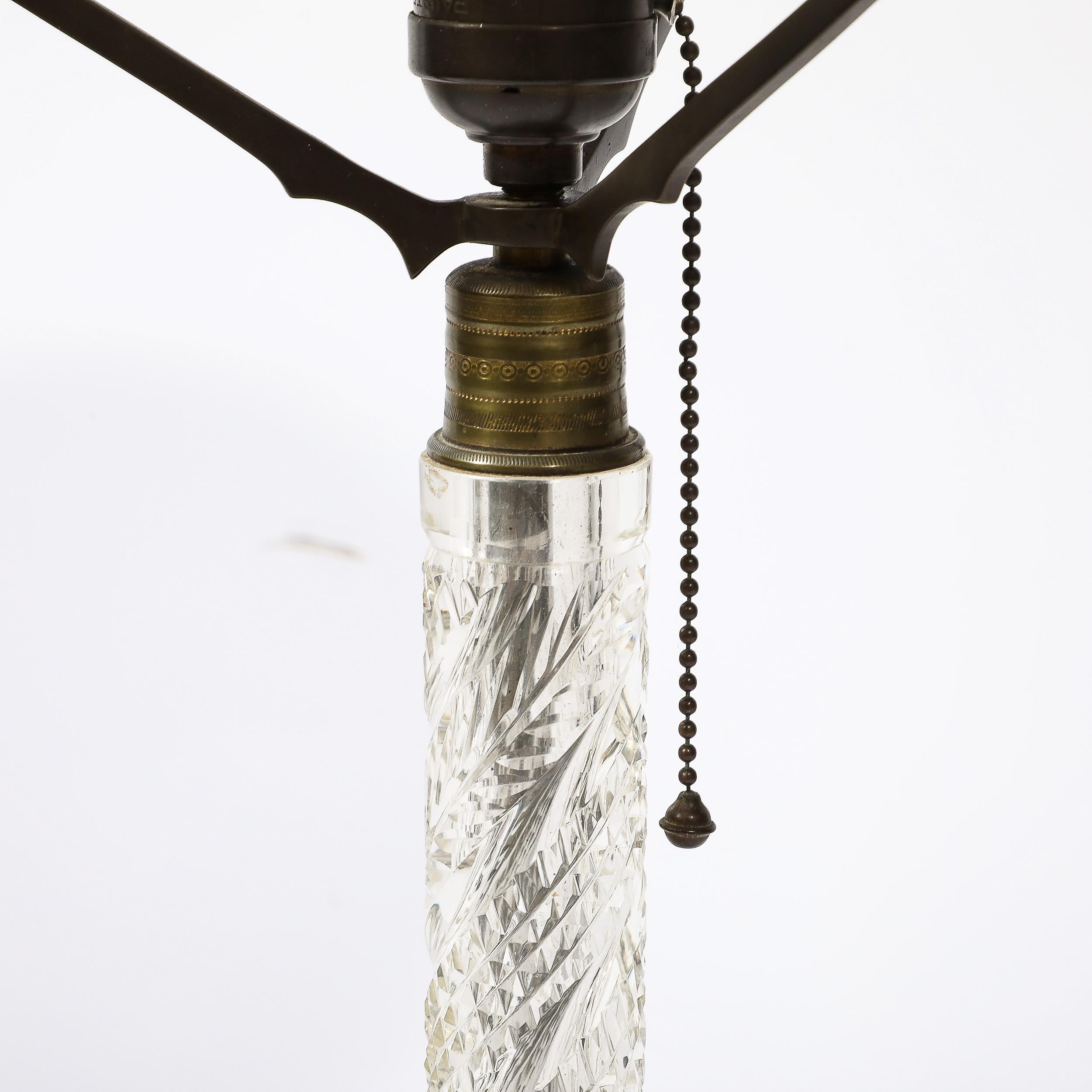 Art-Déco-Tischlampe aus geschliffenem Kristall und Bronze im Angebot 10