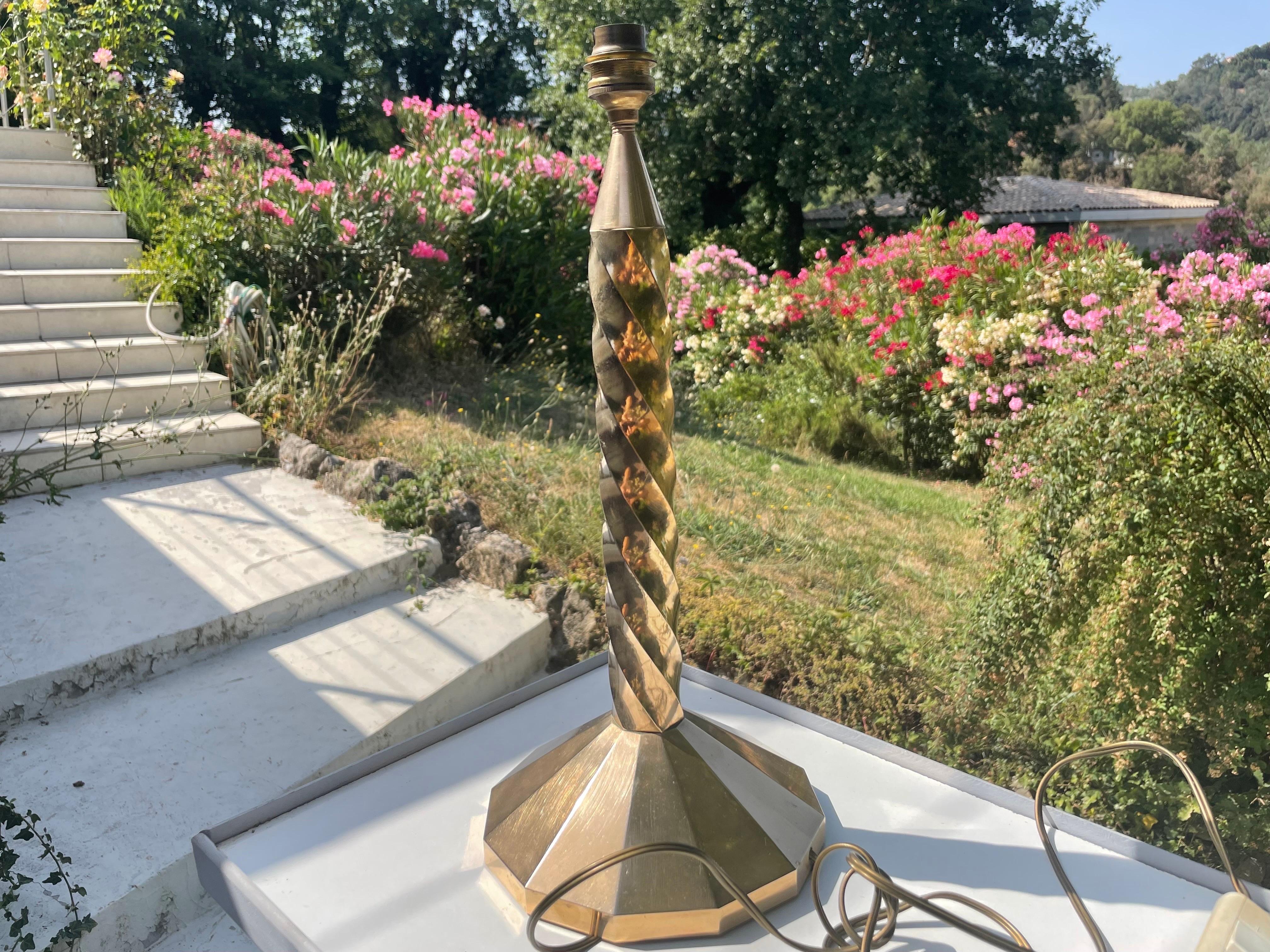 Art Deco Table Lamp, in Gold-Coloured Brass, circa 1940, France For Sale 3