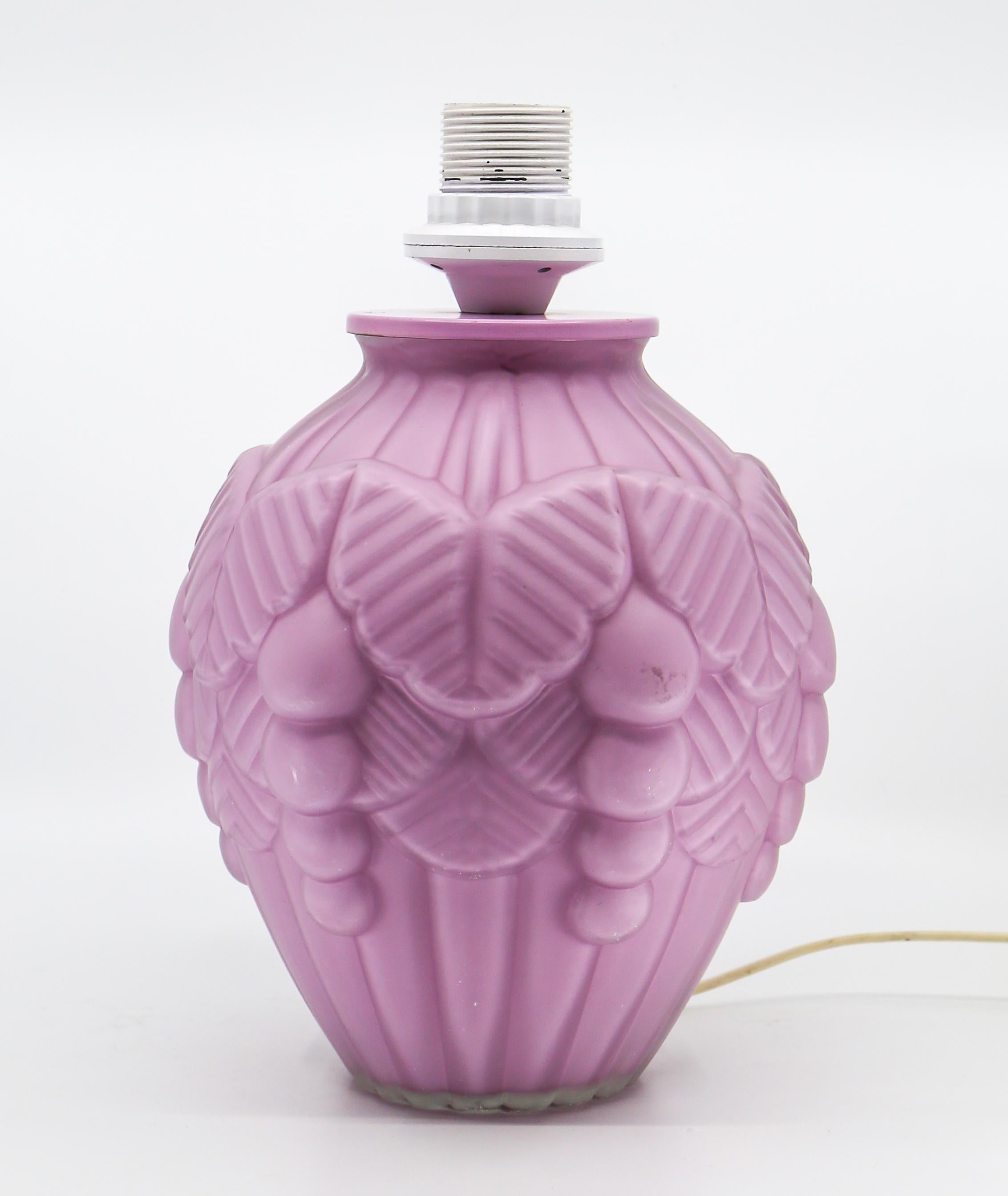 Glass Art Deco Table Lamp in Lilac Color For Sale