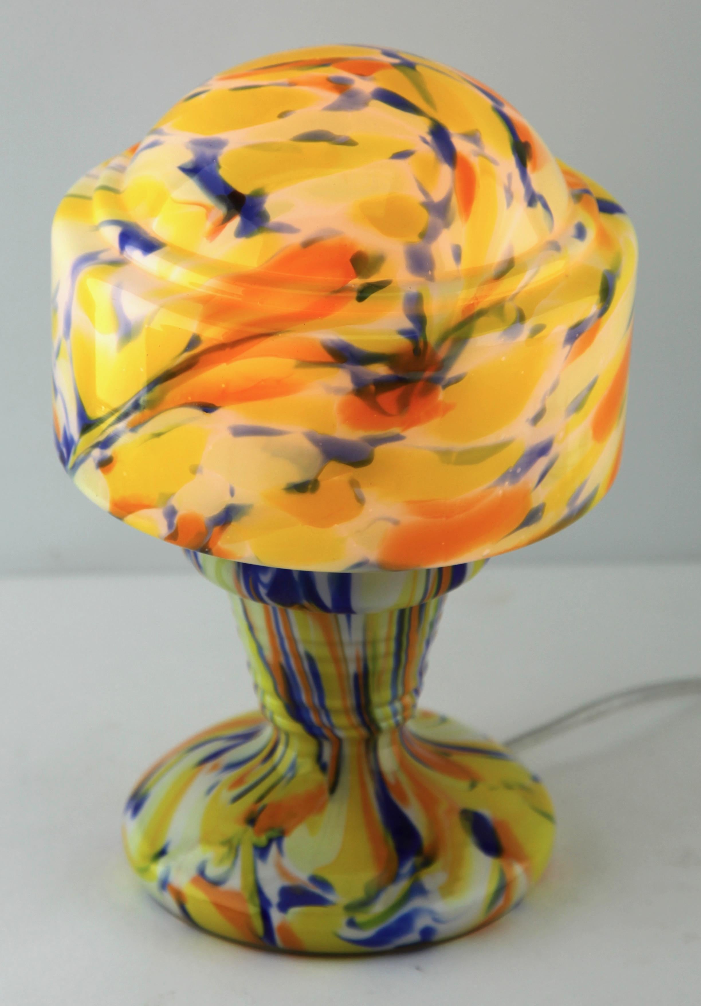 Art nouveau Lampe de bureau Art déco en verre tacheté multicolore Scailmont Belgique 1930s