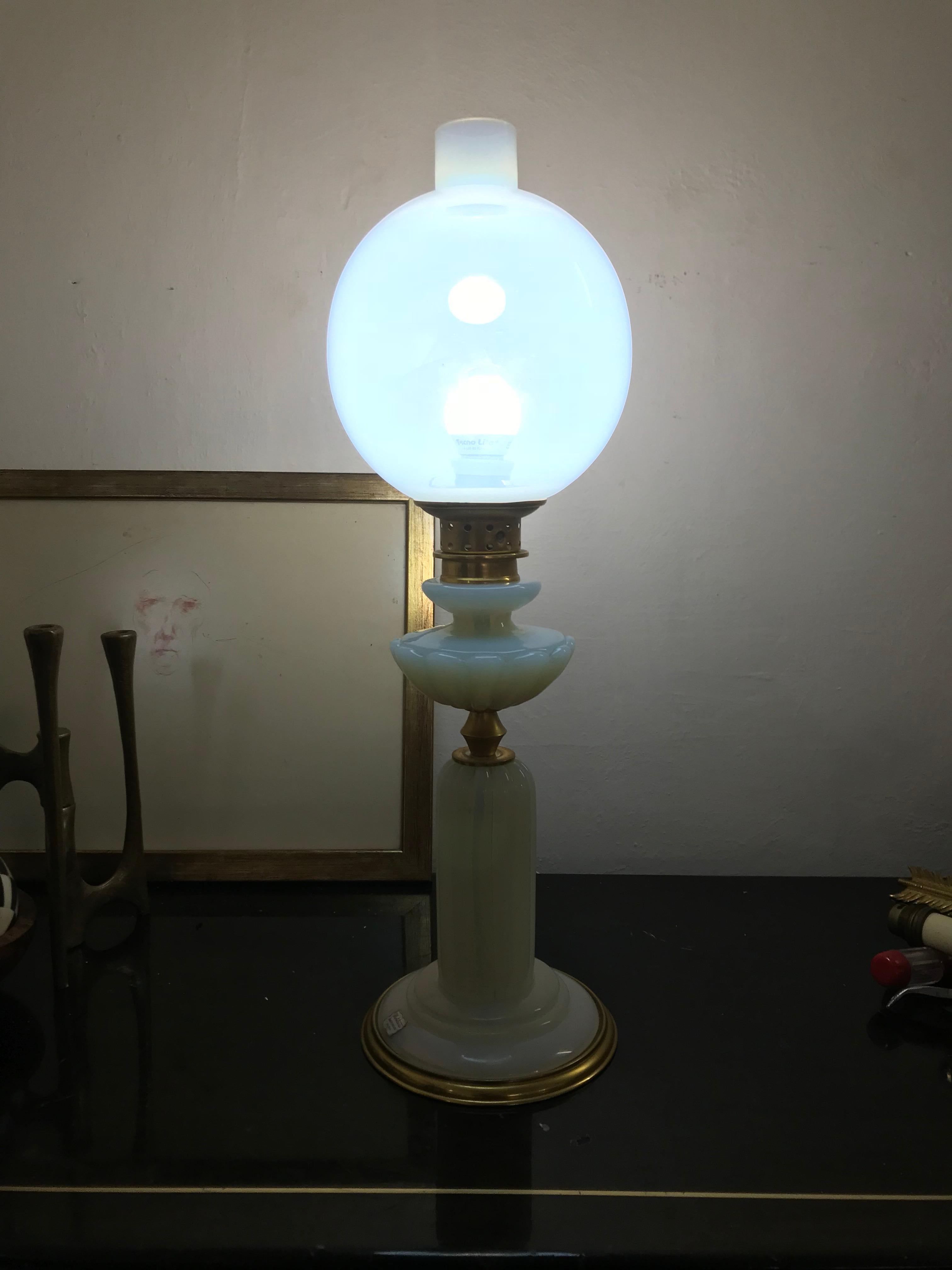 Art Deco Table Lamp in Murano Glass, Attributed to Barovier and Toso, circa 1940 For Sale 5
