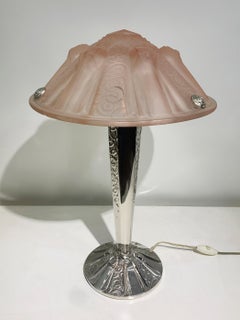 Art Deco Table Lamp in Pink Press-molded Glass signed "Muller Frères Luneville"