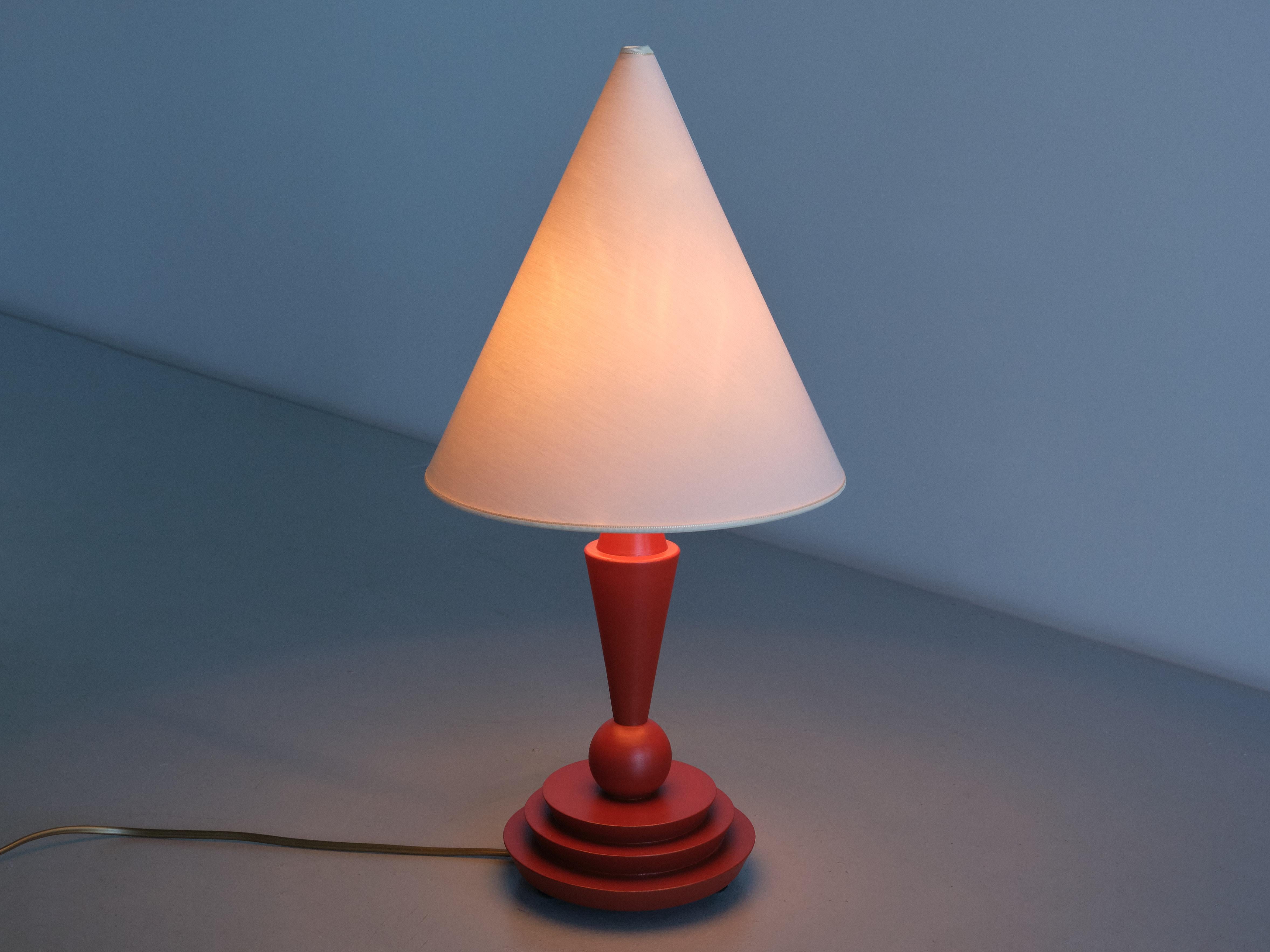 Art Deco Table Lamp in Vermilion Orange Lacquered Beech Wood, Austria, 1930s For Sale 3