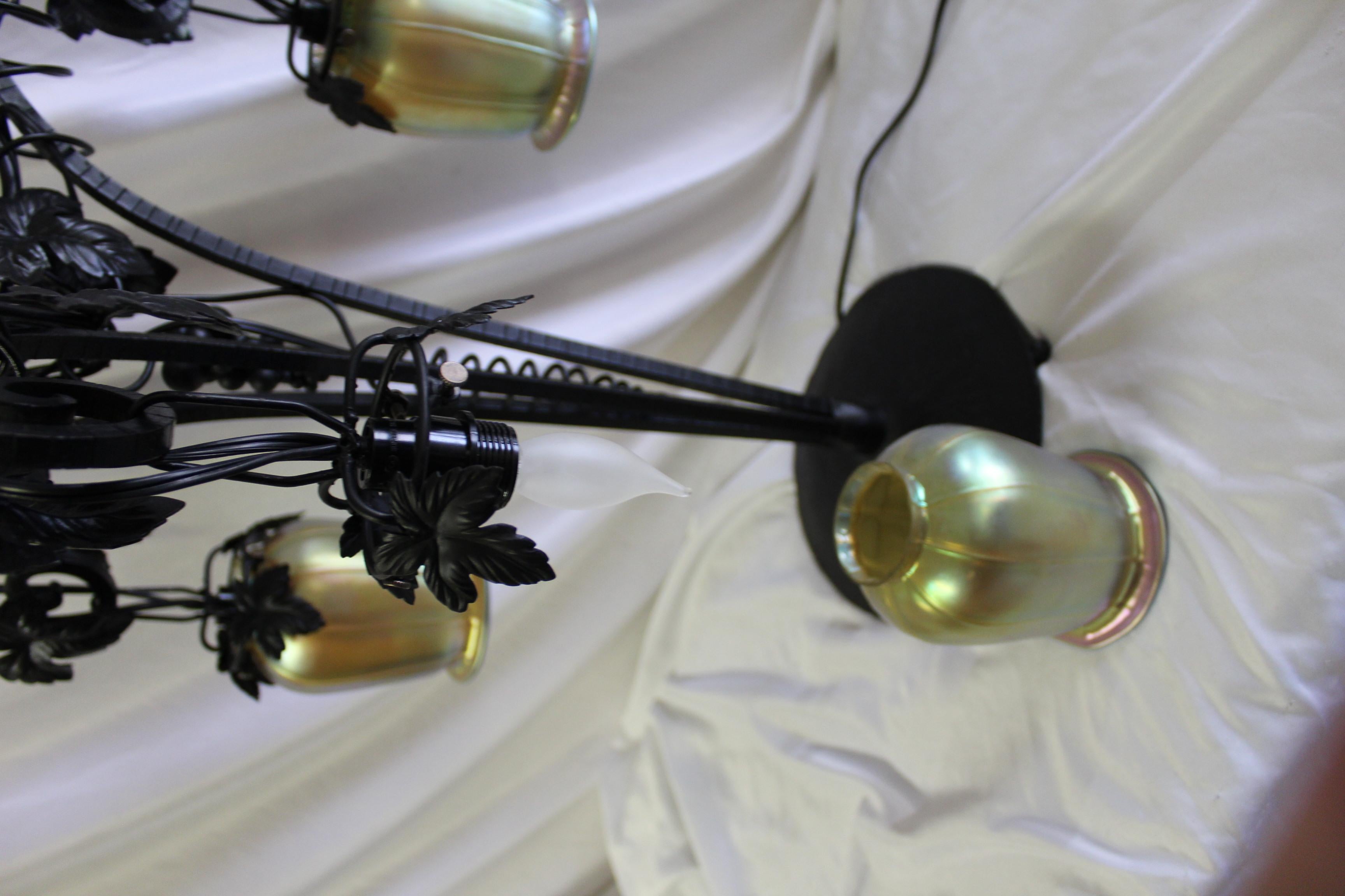 North American Art Deco Table Lamp, Iron with 3 Hanging Glass Shades Gold Favrile For Sale