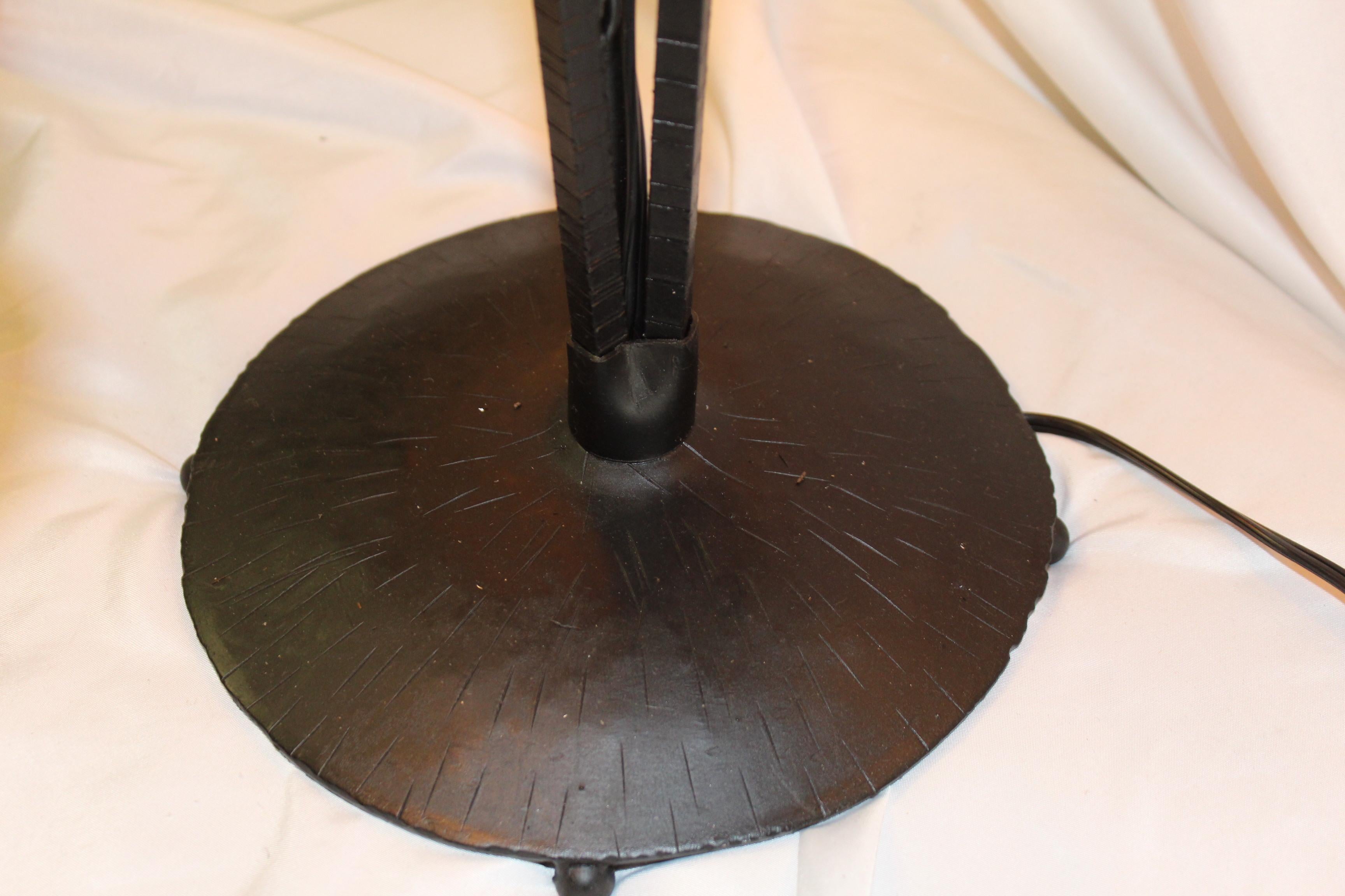 Art Deco Table Lamp, Iron with 3 Hanging Glass Shades Gold Favrile For Sale 2