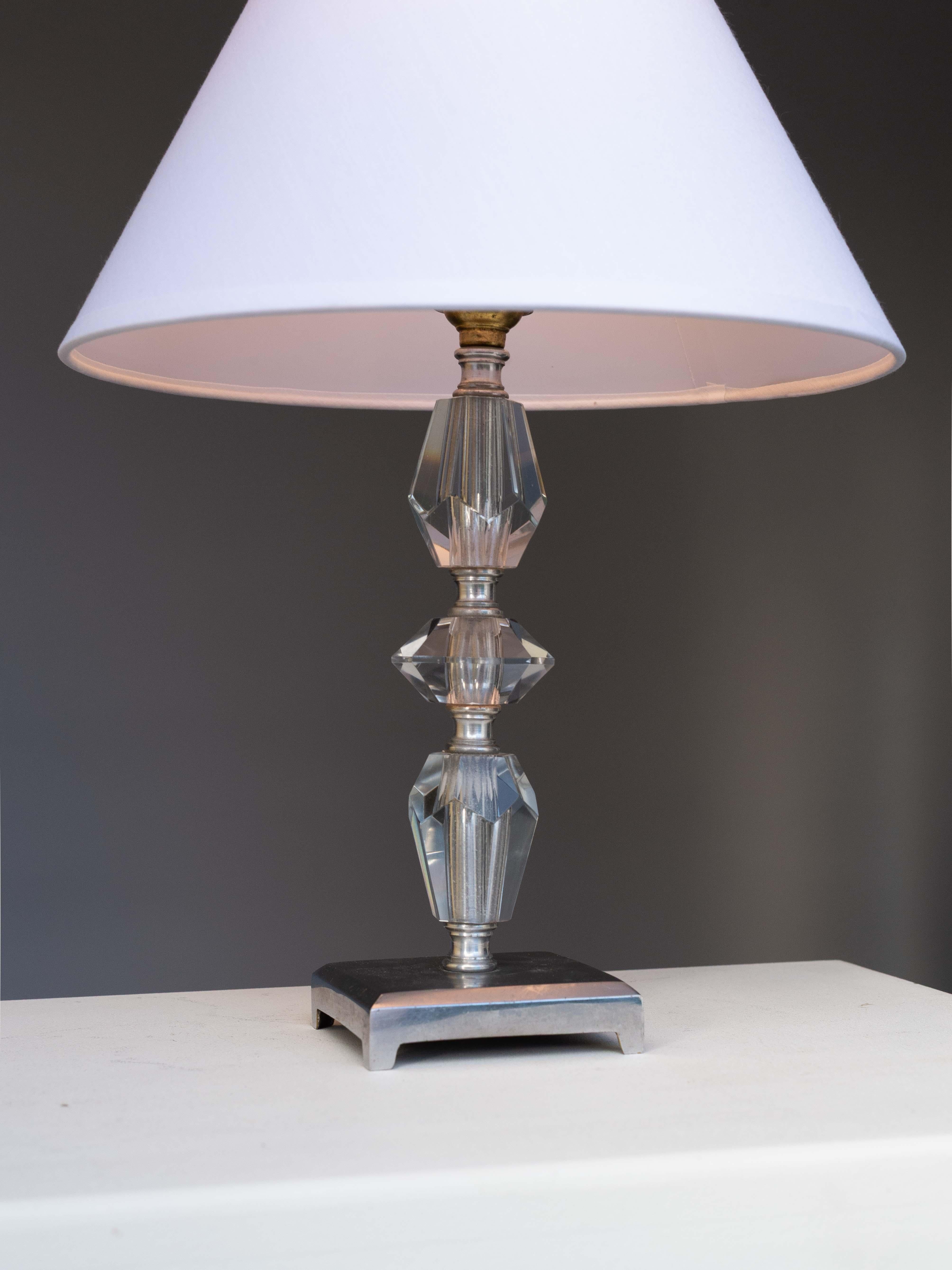 Faceted Art Deco Table lamp - Modernist Lamp - Crystal & Stainless Steel, France 1940s For Sale