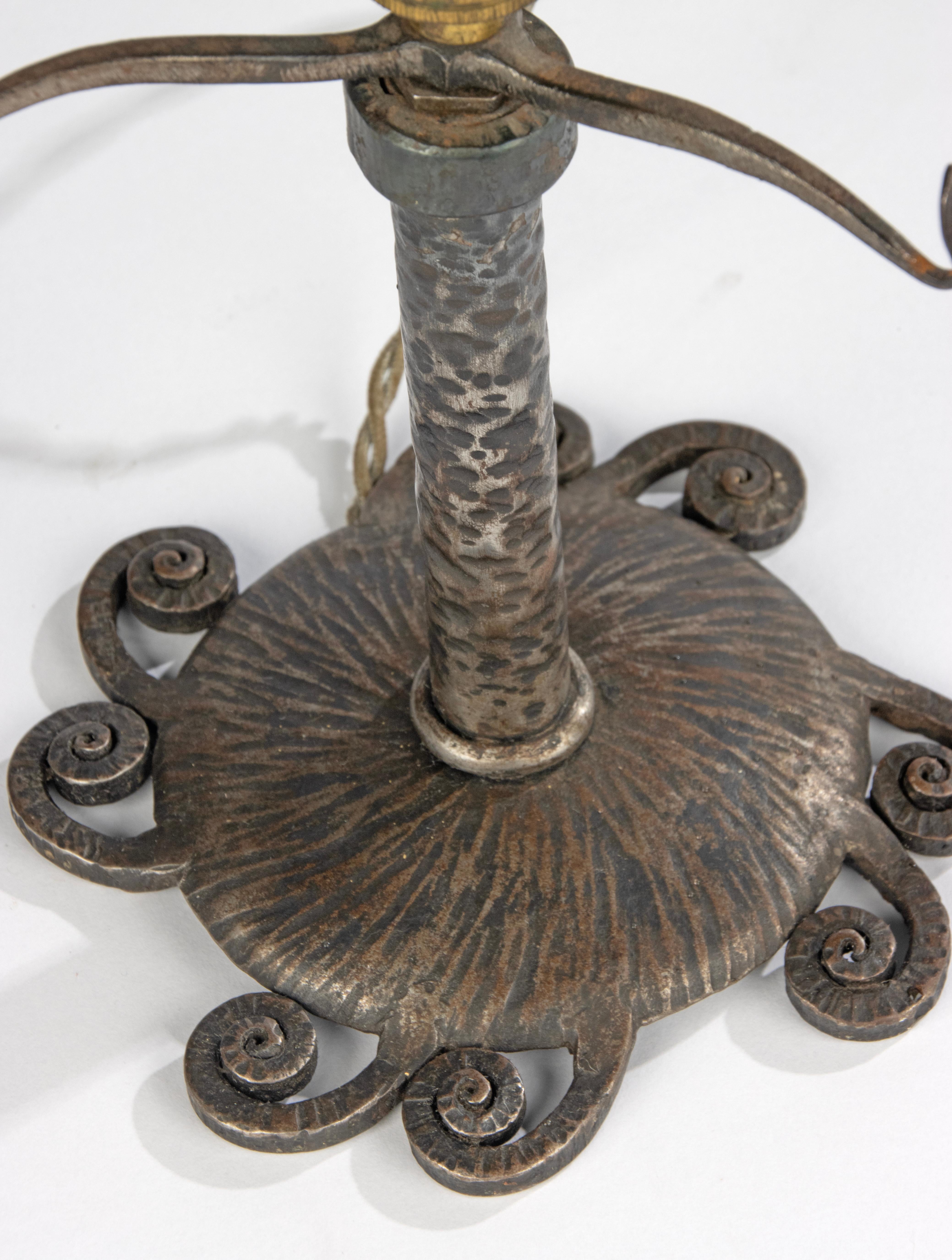 Art Deco Table Lamp - Muller Frères - Wrought Iron and Paste Glass 4