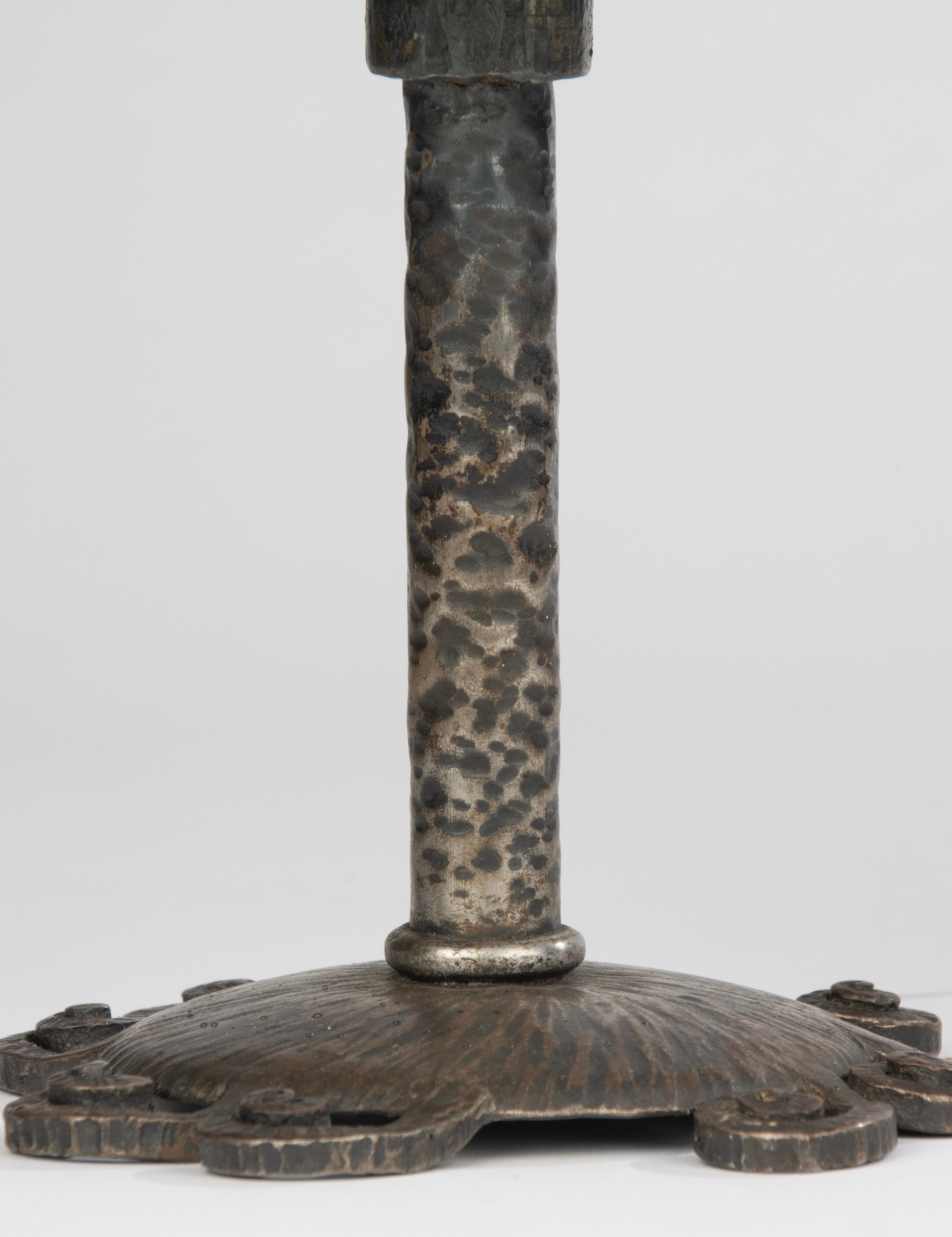 Hand-Crafted Art Deco Table Lamp - Muller Frères - Wrought Iron and Paste Glass