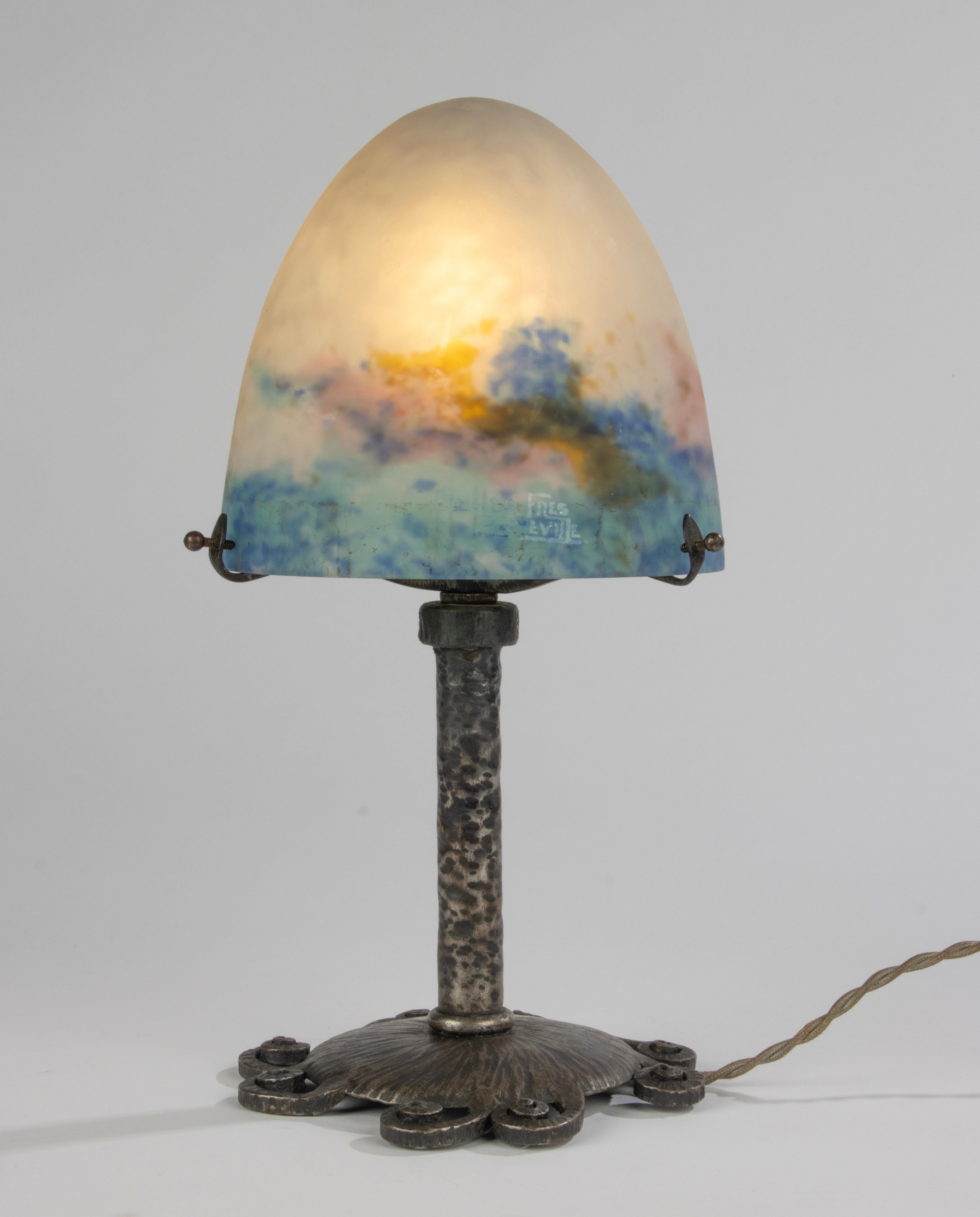 Early 20th Century Art Deco Table Lamp - Muller Frères - Wrought Iron and Paste Glass