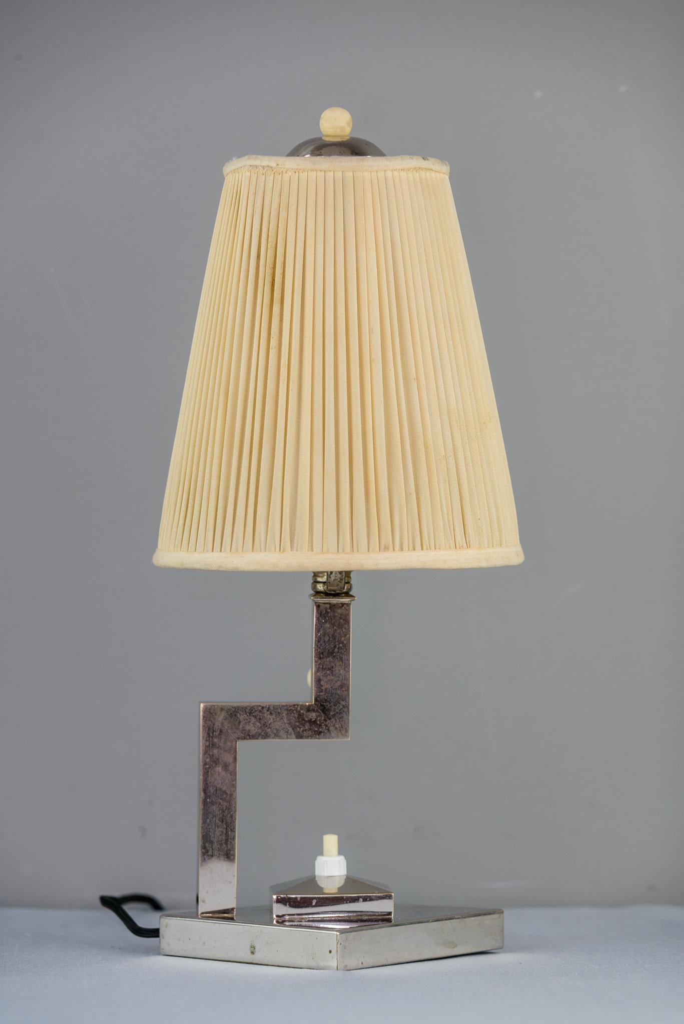 Art Deco Table Lamp Nickel-Plated with Original Shade, circa 1920s 4