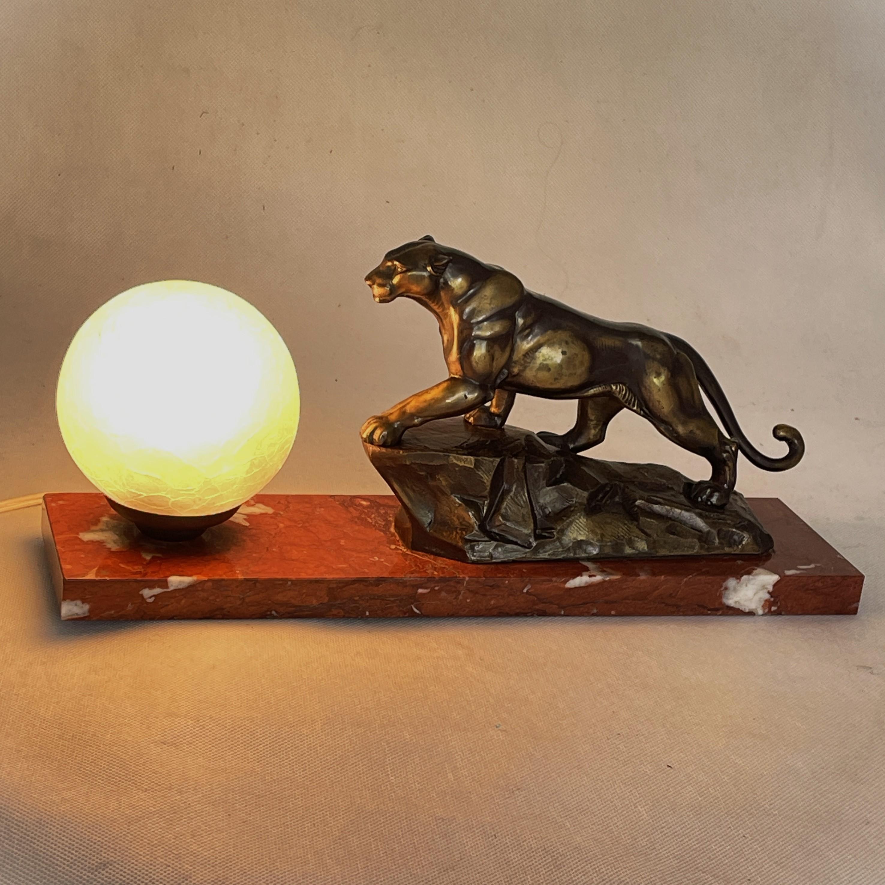 Art Deco Table Lamp Panther Sculpture, 1930s 1