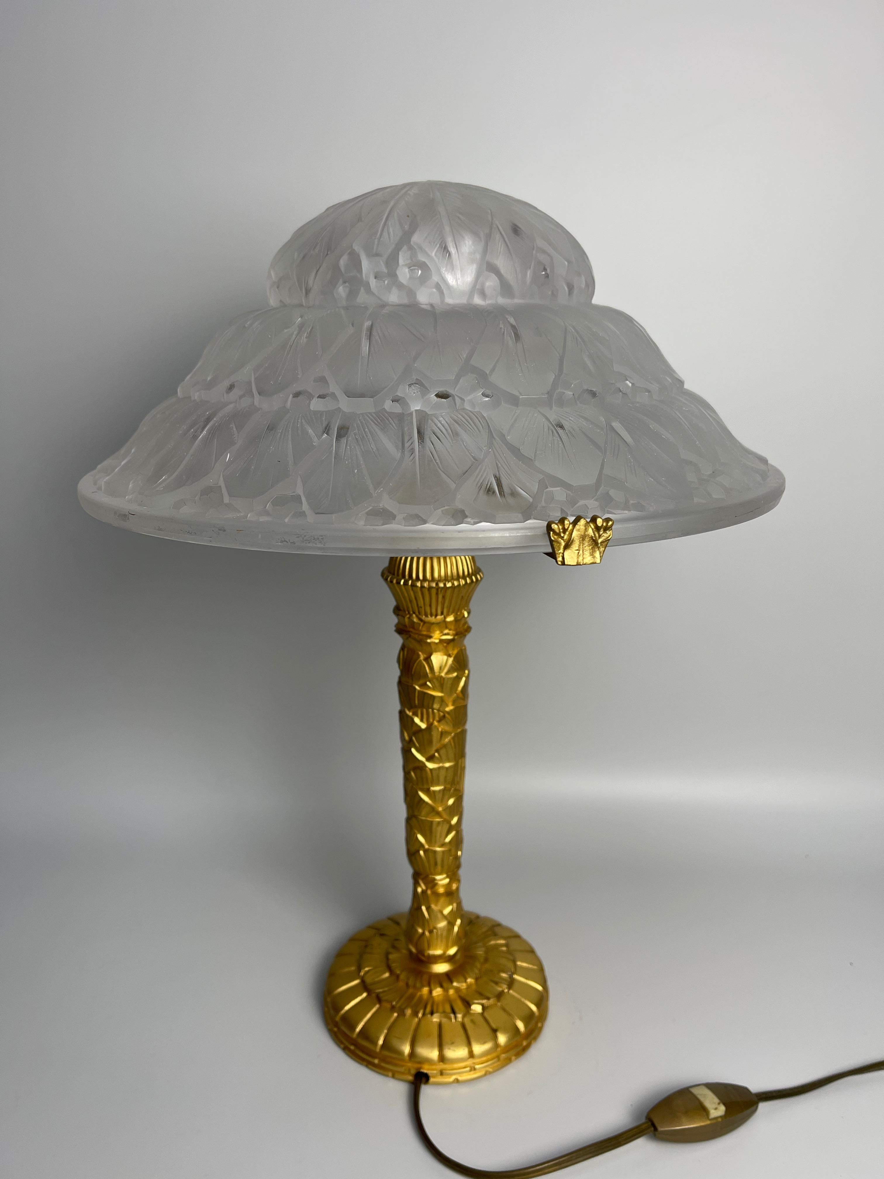 Molded Art Deco Table Lamp Signed Hettier & Vincent