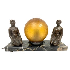 Lampe de table Art Déco Spelter & Amber Globe Light avec base en marbre