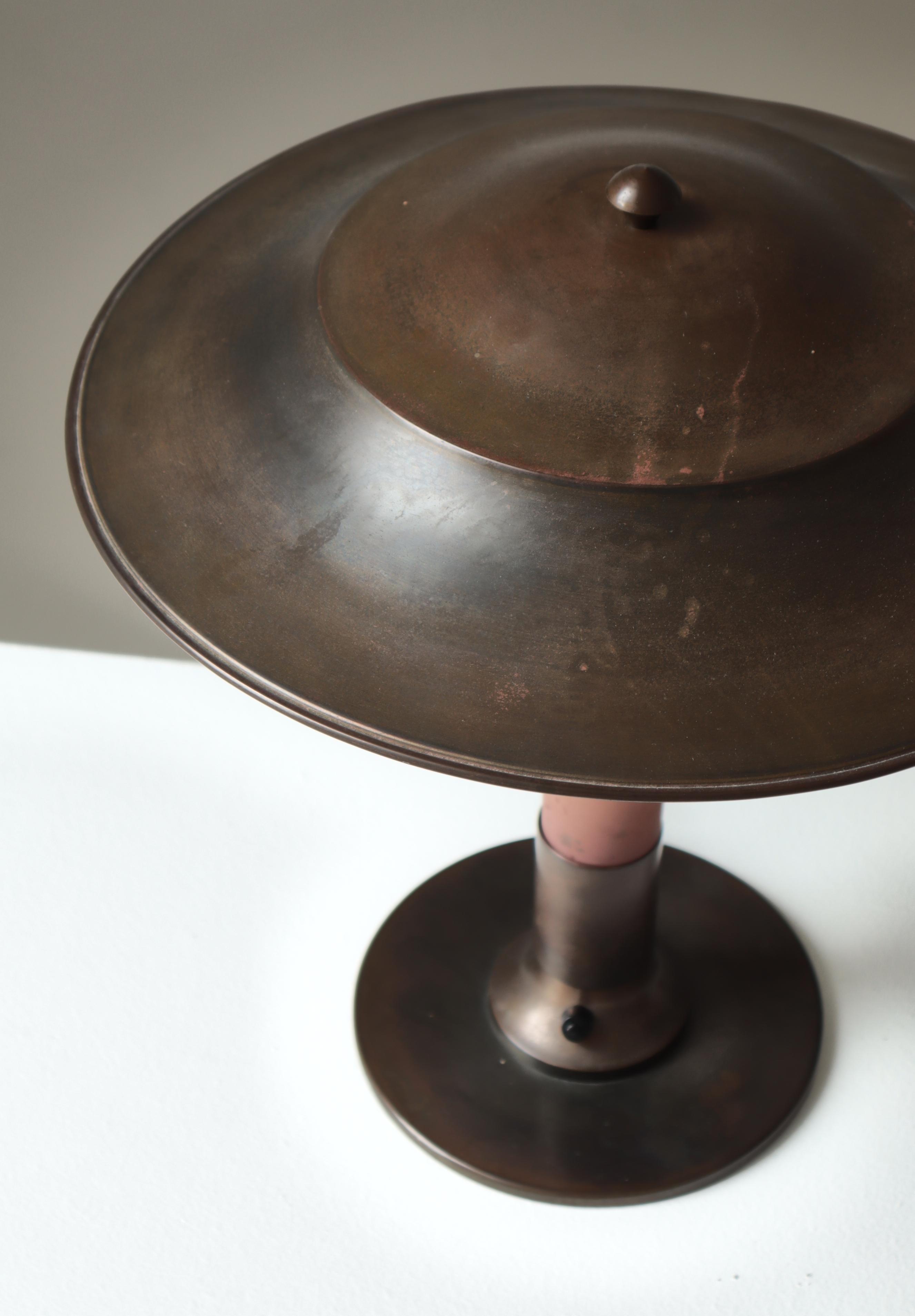 Danois Lampe de table Art déco 