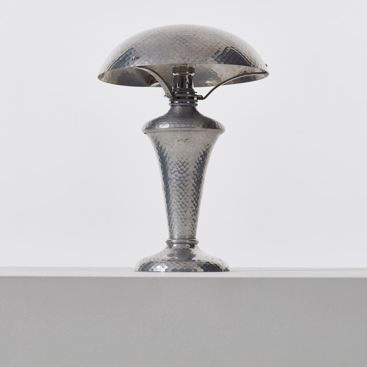 Mid-20th Century Art Deco table lamp - UK, 1930s
