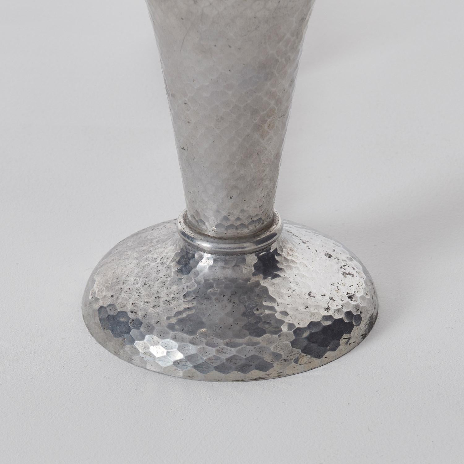 Metal Art Deco table lamp - UK, 1930s