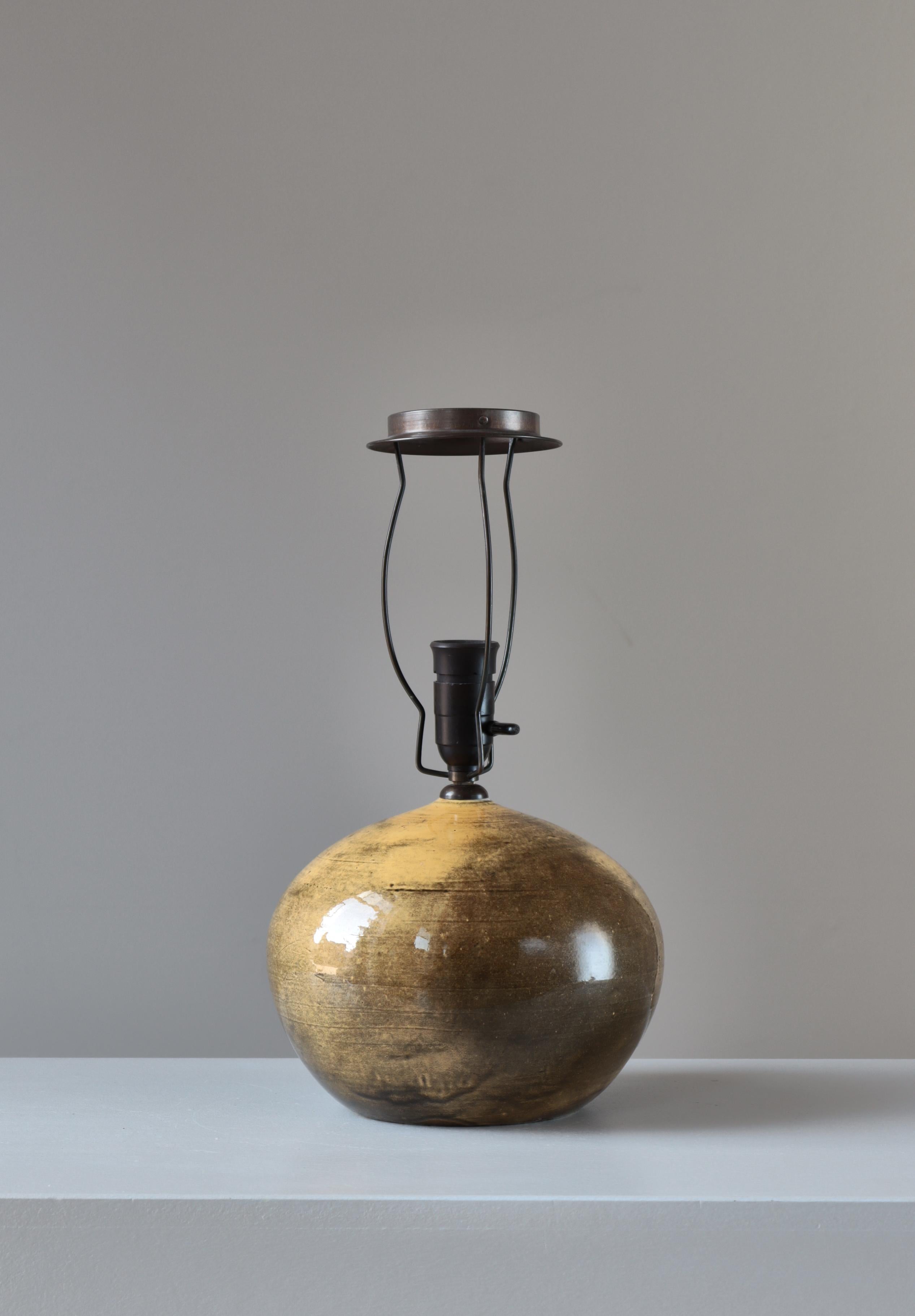 Lampe de table art déco à glaçure uranium par HAK Herman Kähler Pottery, Danemark, années 1930 en vente 1