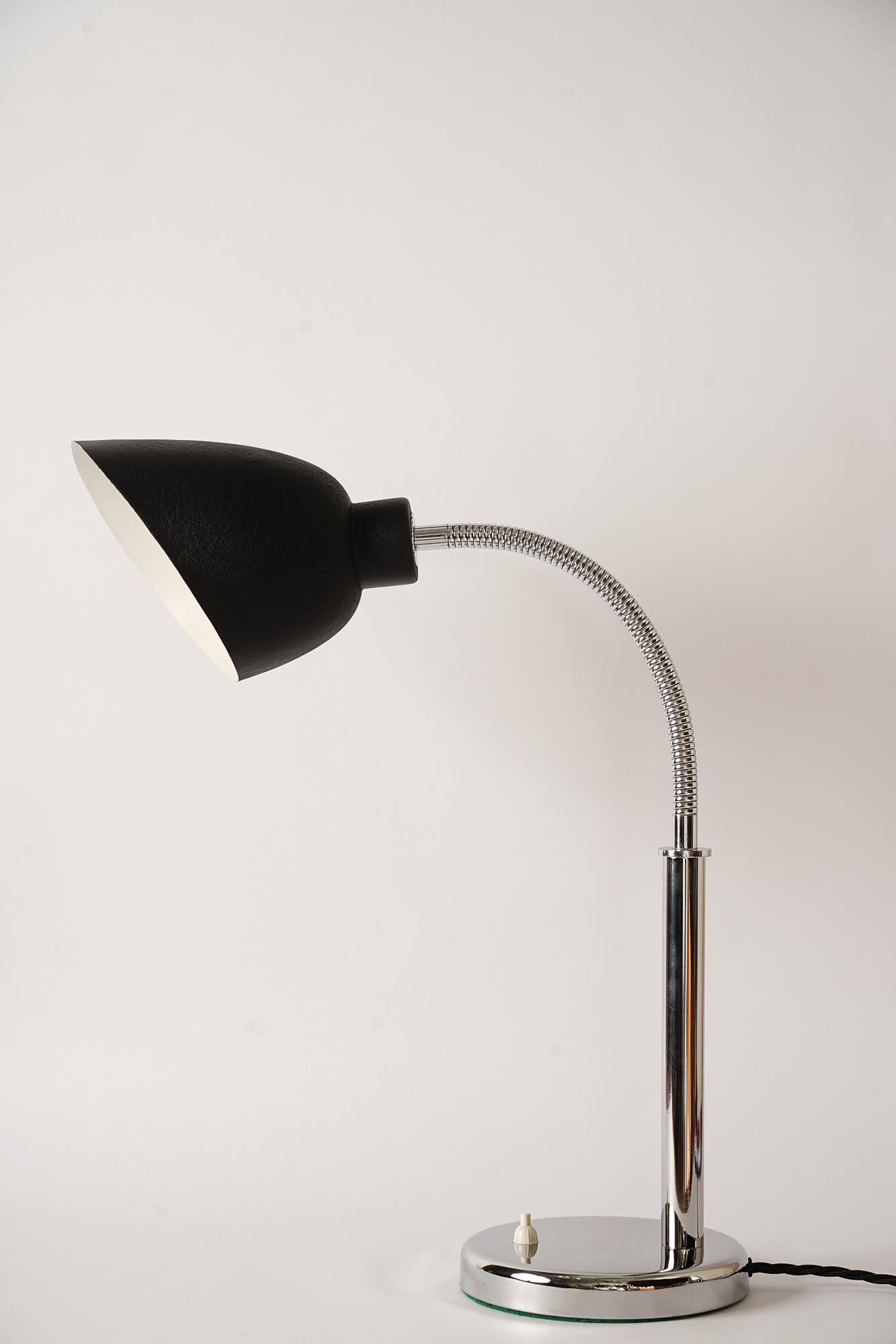 Lampe de table Art Déco viennoise vers 1920.
  