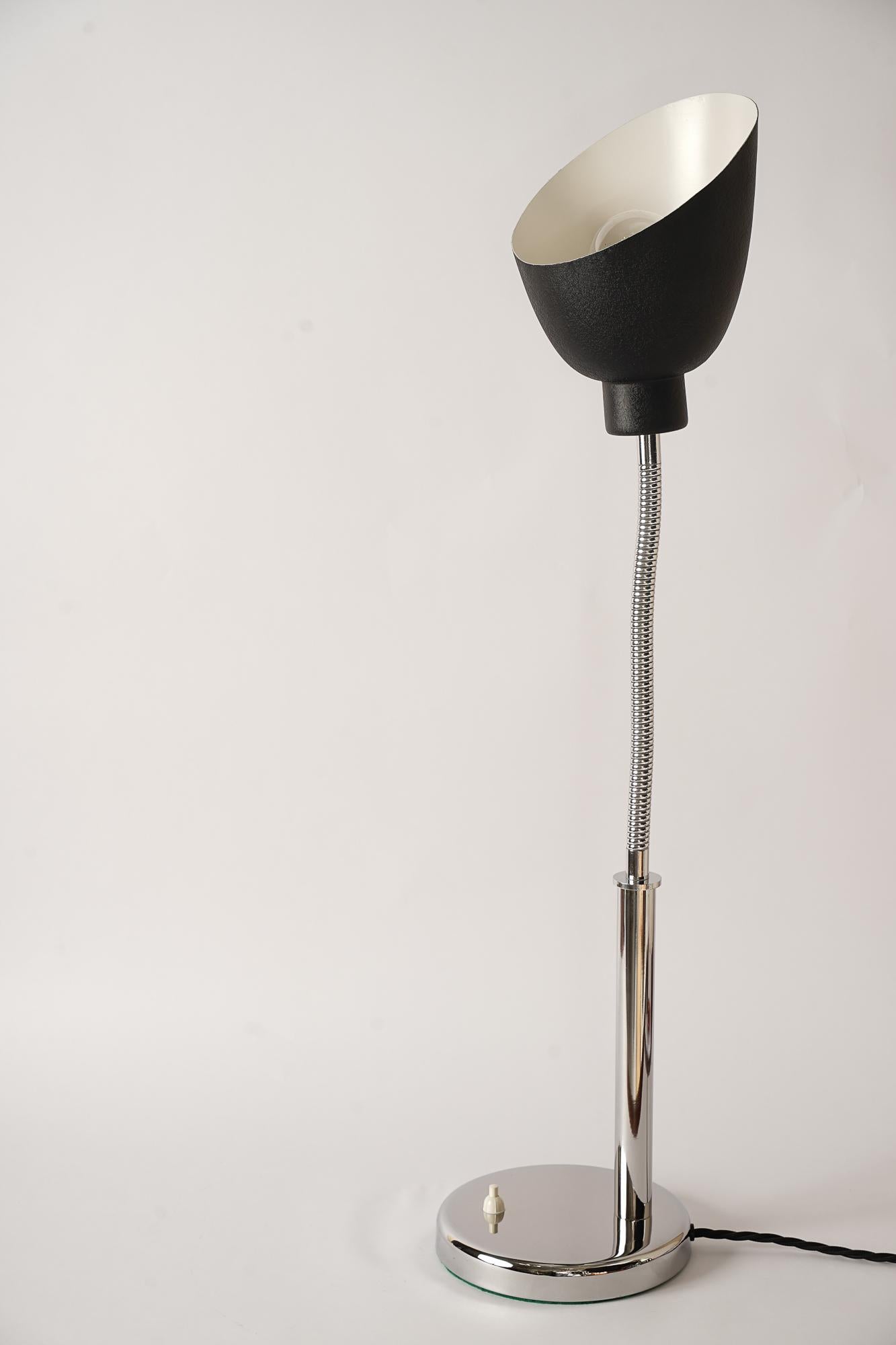 Noirci Lampe de table Art Déco Vienne, vers les années 1920 en vente