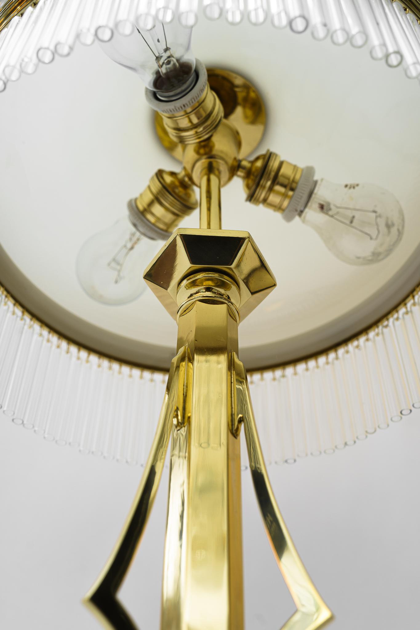 Art-Déco-Tischlampe Vienna aus den 1920er Jahren (Lackiert) im Angebot