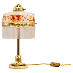 Lampe de bureau Art Déco Vienne avec abat-jour original en verre peint à la main vers les années 1920