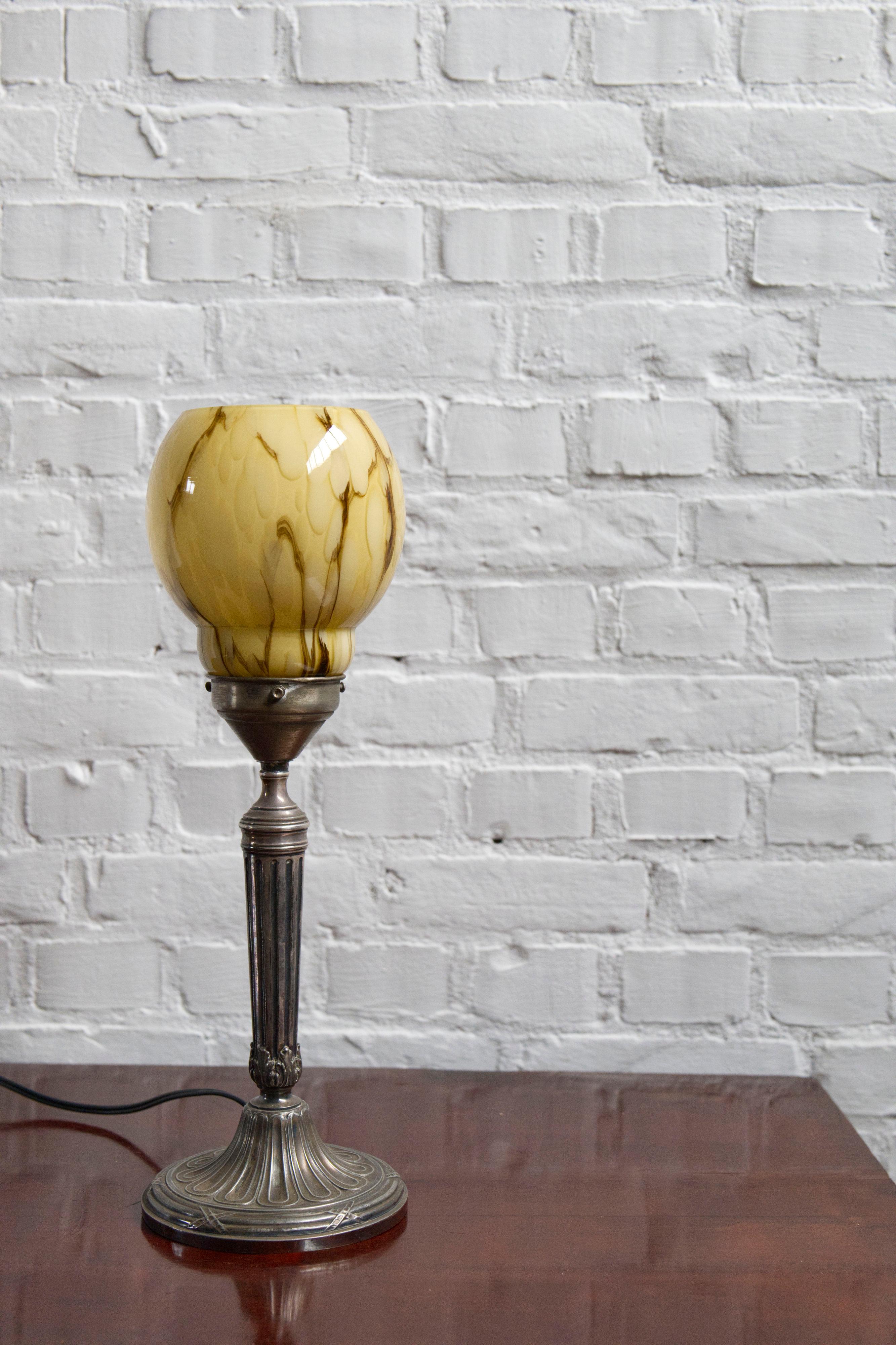 French Art deco table lamp with a marbled glass shade, 1930's For Sale