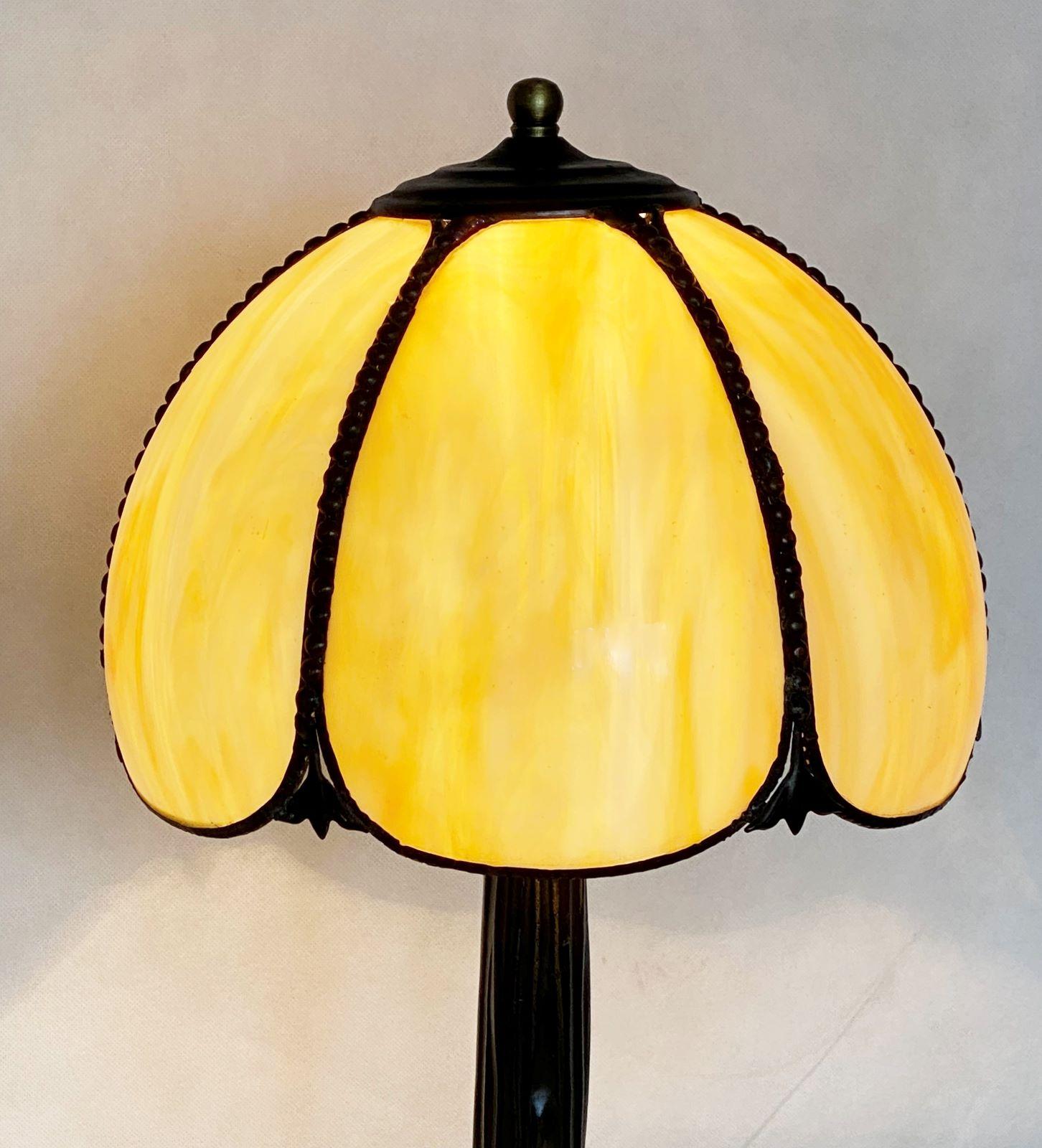 Mid-20th Century Art Deco Table Lamp with Bent Slag Glass Shade, France, 1930-1939