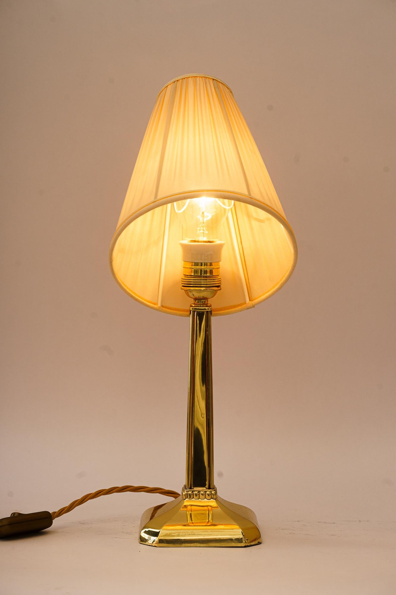 Art Deco Tischlampe mit Stoffschirm wien um 1920 im Angebot 2