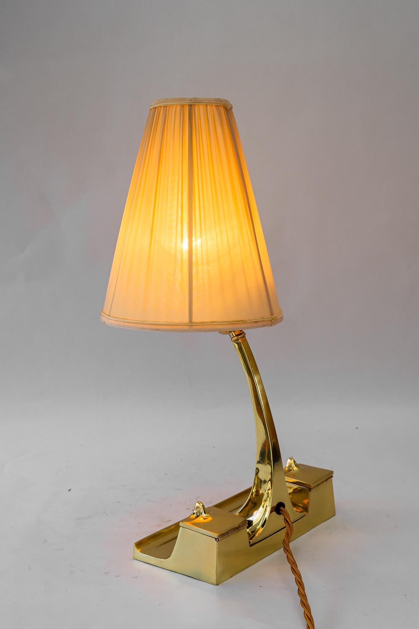 Lampada da tavolo Art Deco con paralume in tessuto vienna 1920 circa in vendita 2