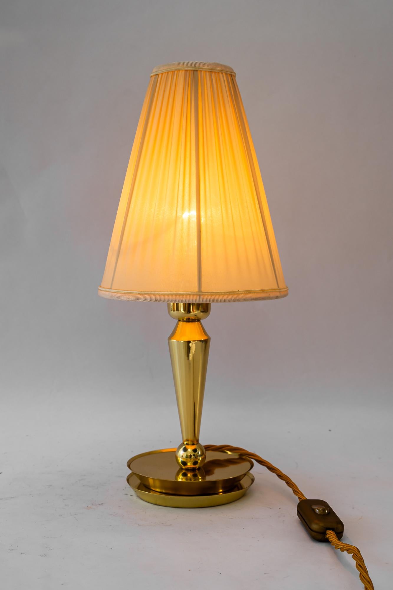 Lampada da tavolo Art Deco con paralume in tessuto vienna 1920 circa in vendita 2