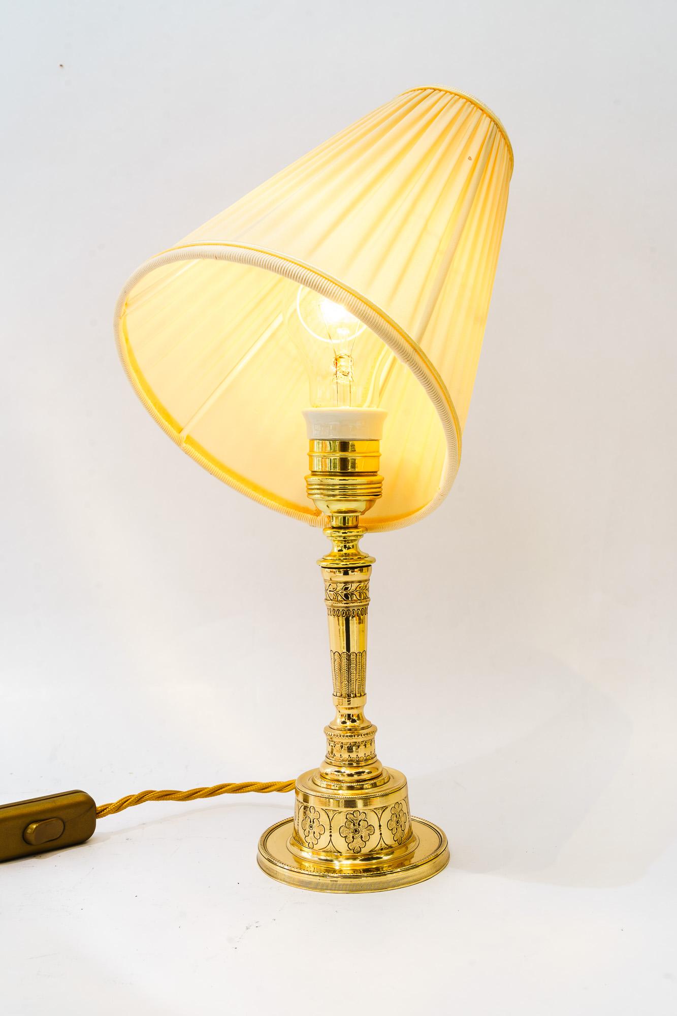 Art Deco Tischlampe mit Stoffschirm wien um 1920 (Österreichisch) im Angebot