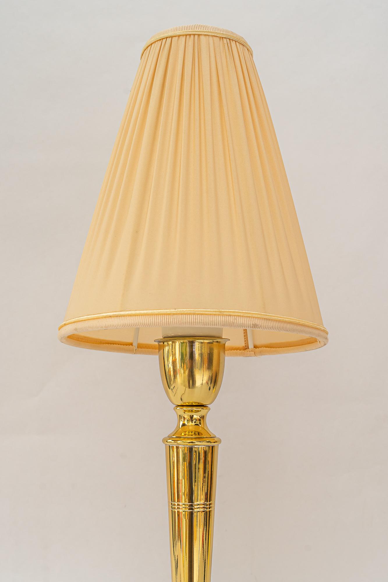 Autrichien Lampe de table Art Déco avec abat-jour en tissu vienne vers 1920 en vente