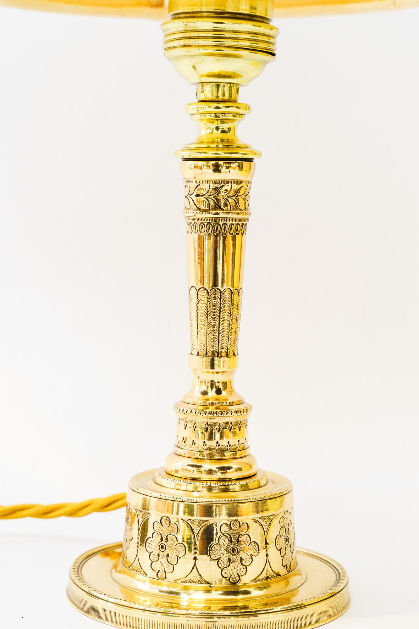 Art Deco Tischlampe mit Stoffschirm wien um 1920 im Zustand „Gut“ im Angebot in Wien, AT