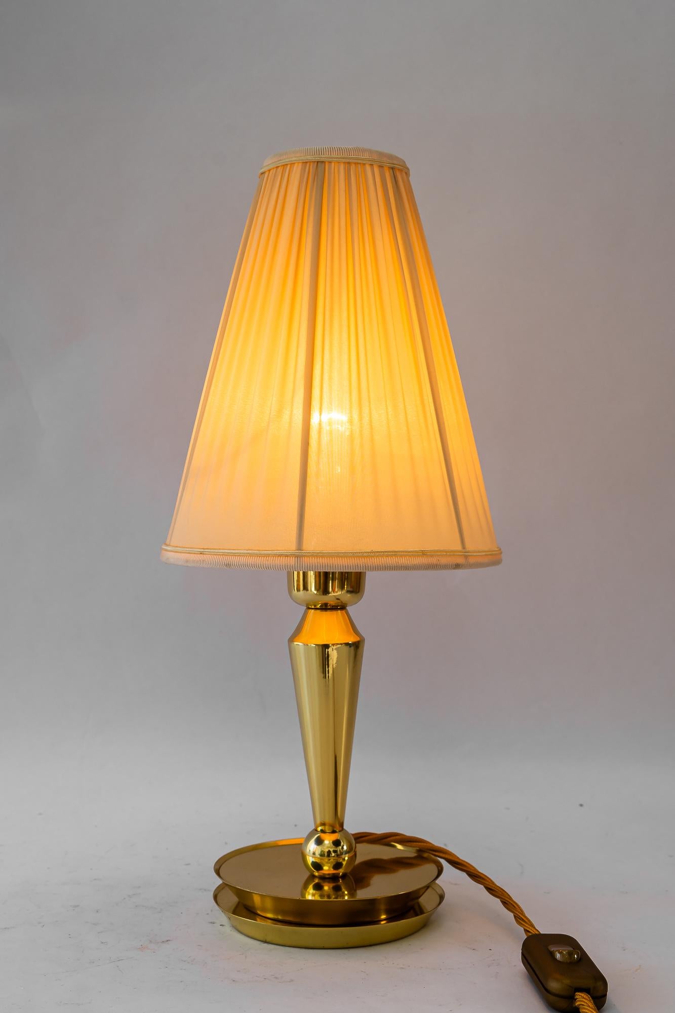 Lampada da tavolo Art Deco con paralume in tessuto vienna 1920 circa In condizioni buone in vendita a Wien, AT