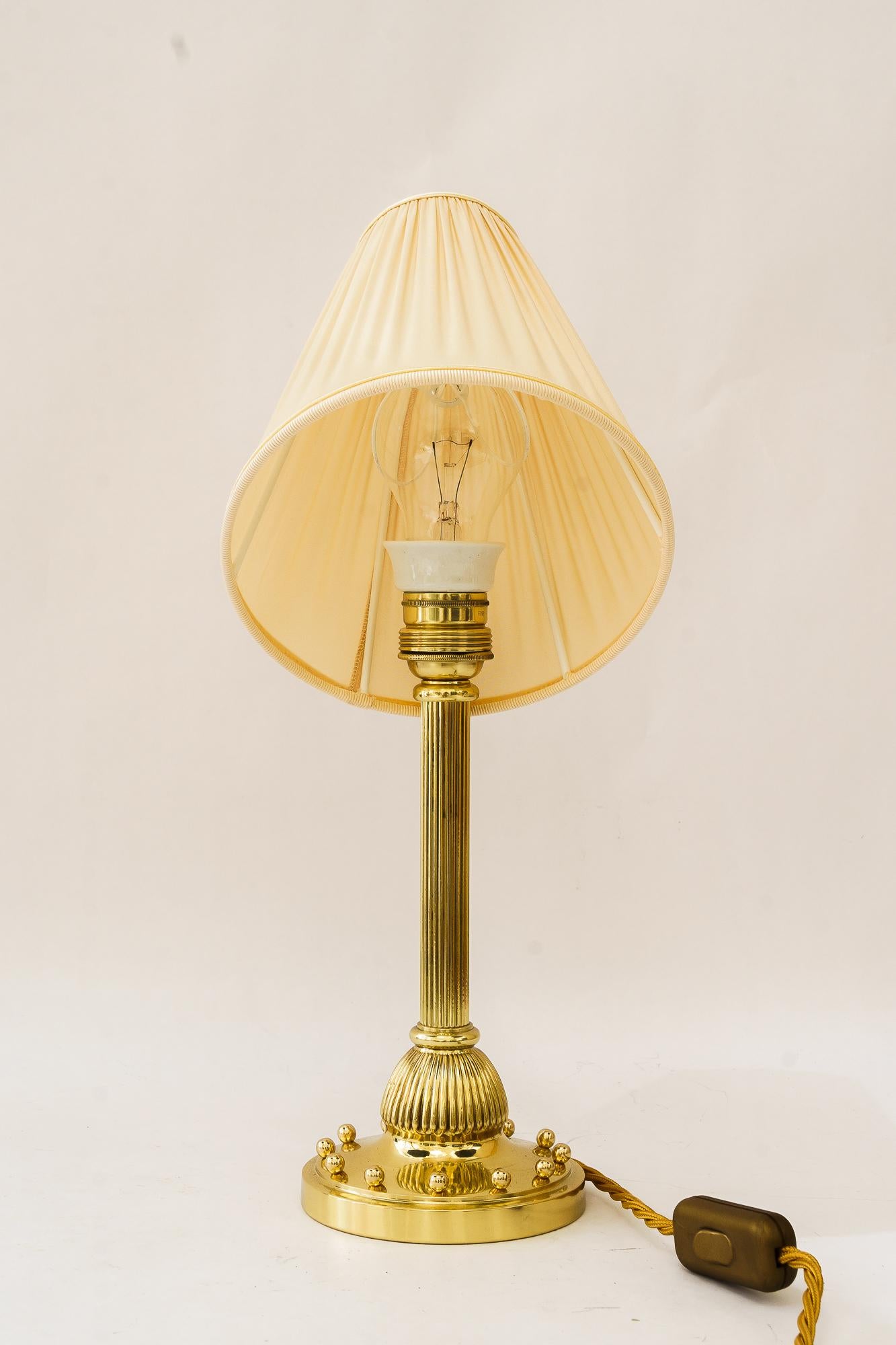 Début du 20ème siècle Lampe de table Art Déco avec abat-jour en tissu vienne vers 1920 en vente