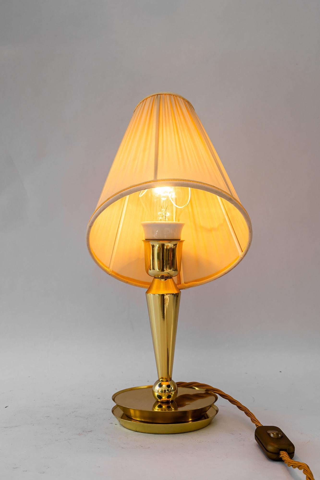 Inizio XX secolo Lampada da tavolo Art Deco con paralume in tessuto vienna 1920 circa in vendita